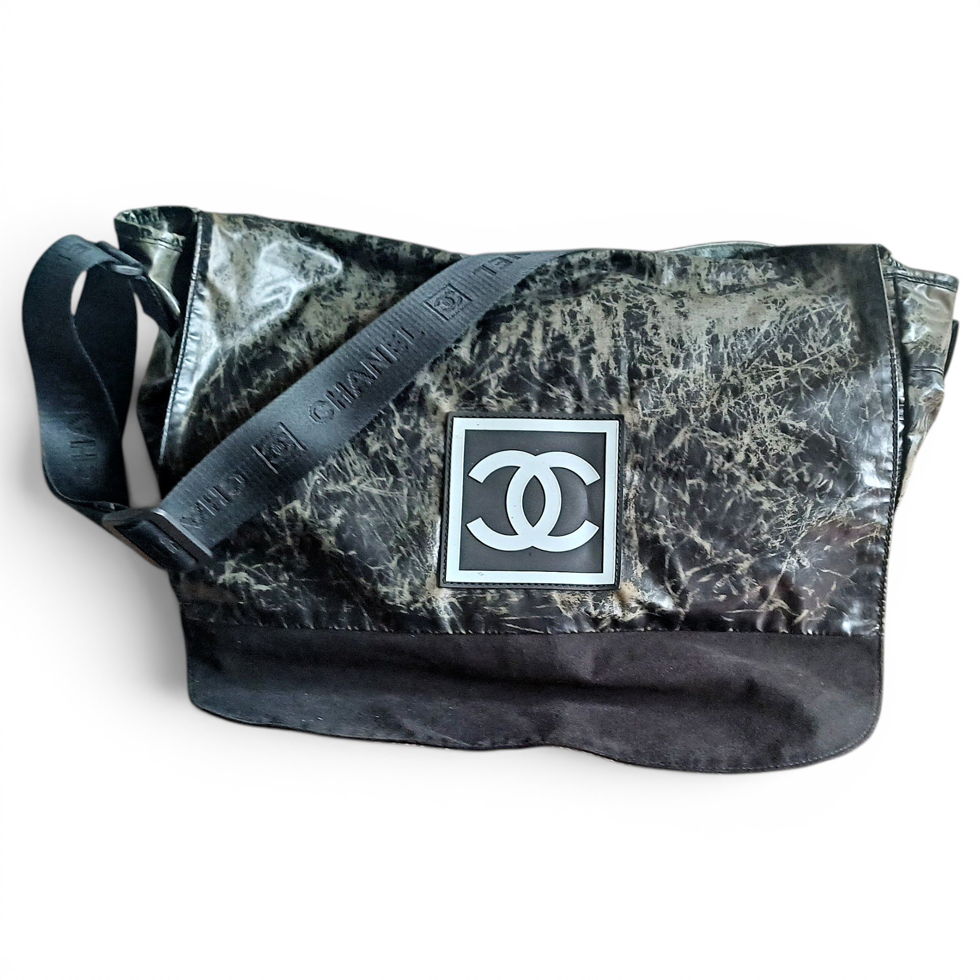 Crossbody bag