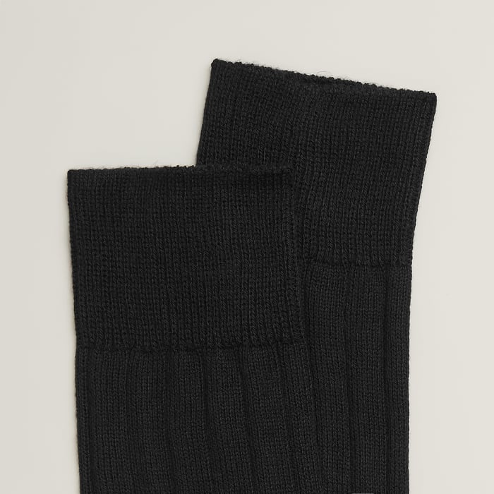 Noir "H" Embroidery Socks
