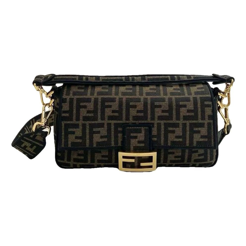 Baguette cloth handbag