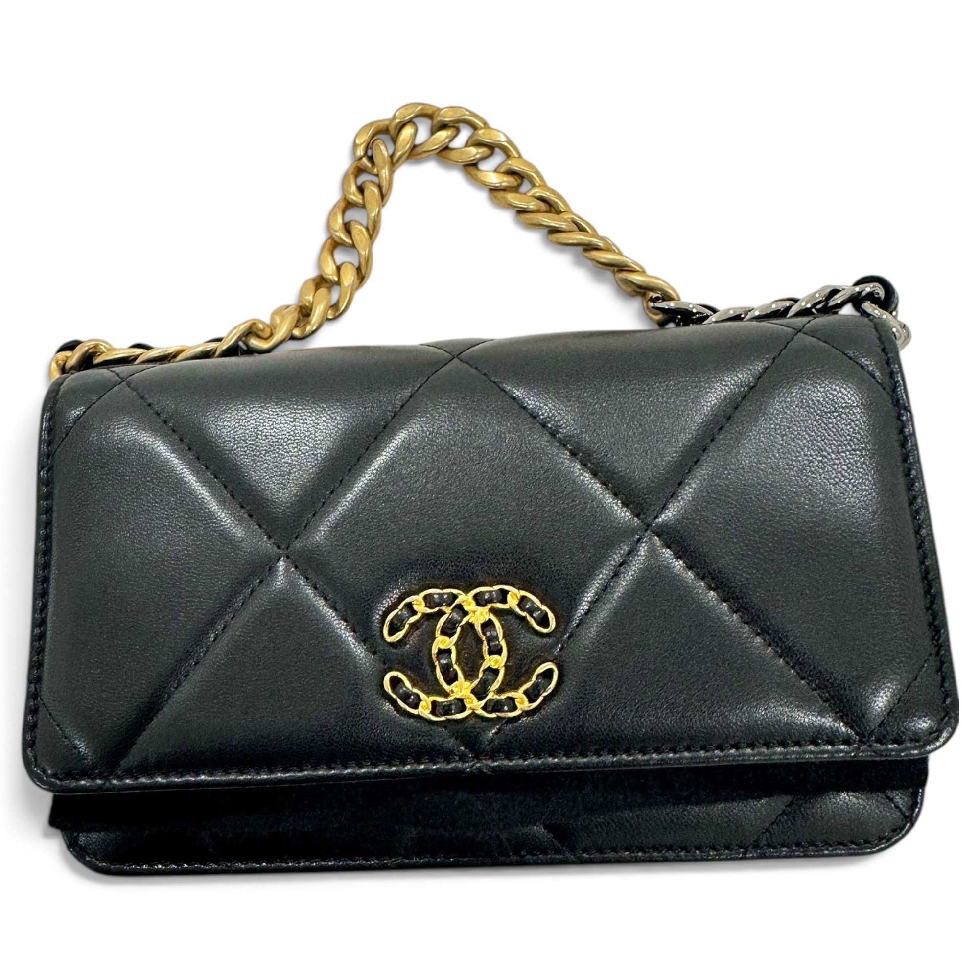 Chanel 19 leather handbag