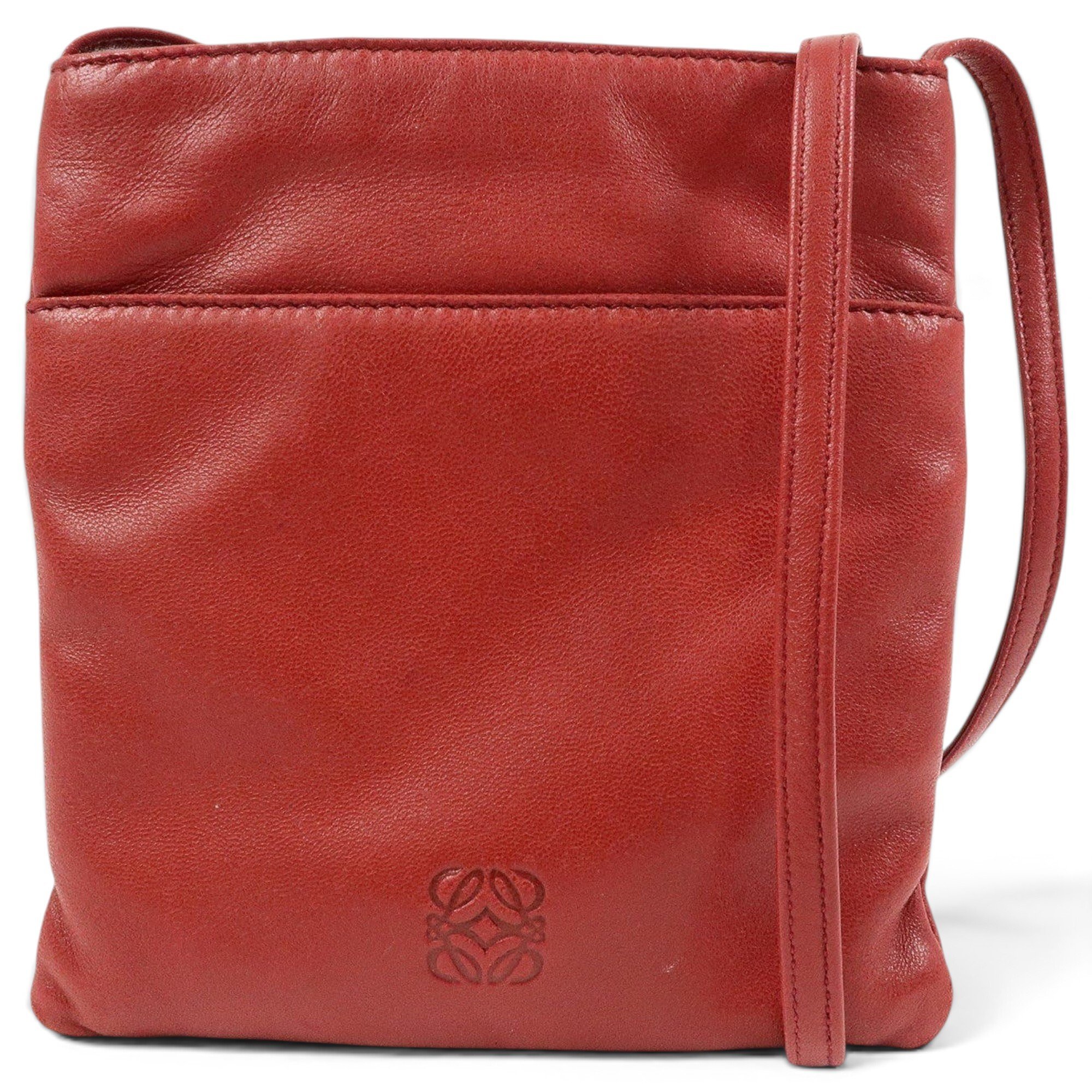 Anagram leather crossbody bag