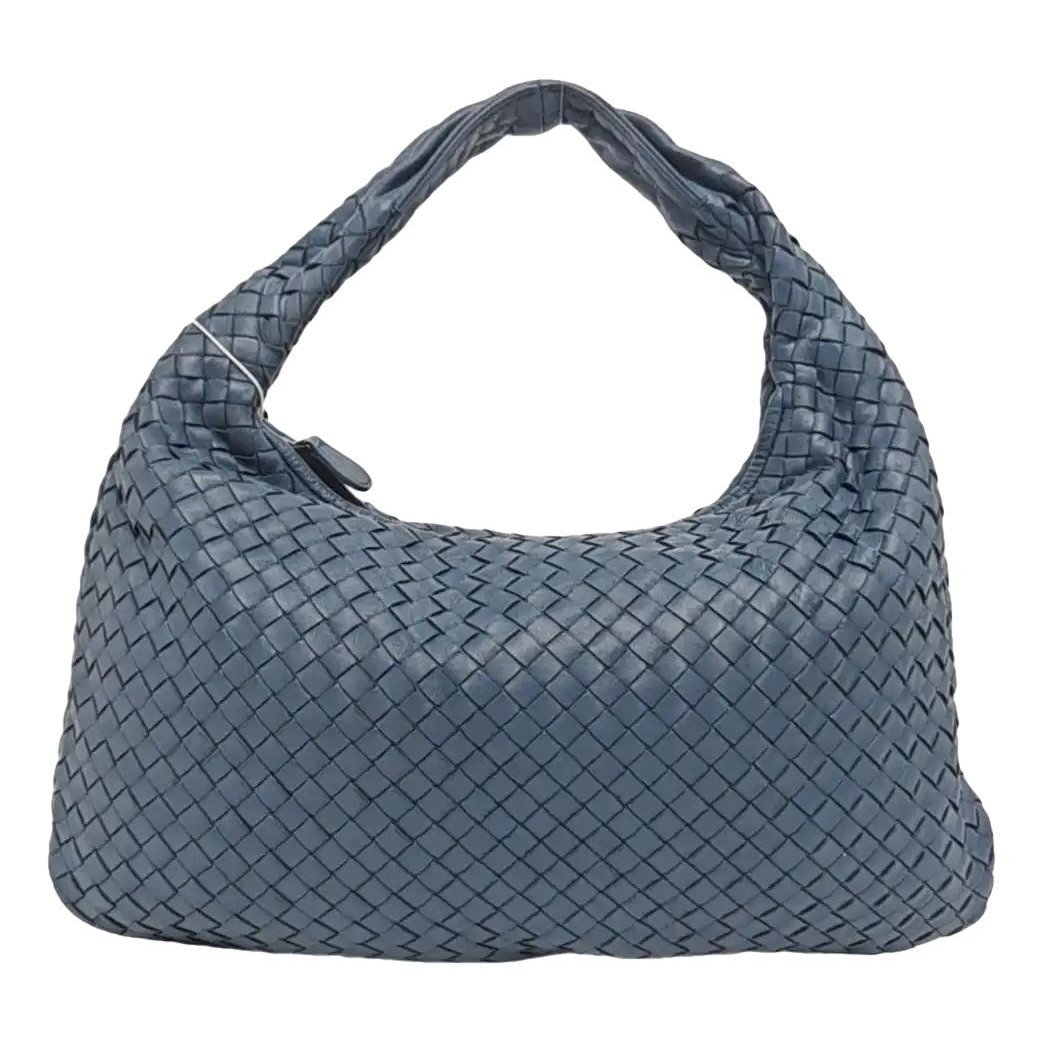 Veneta leather handbag