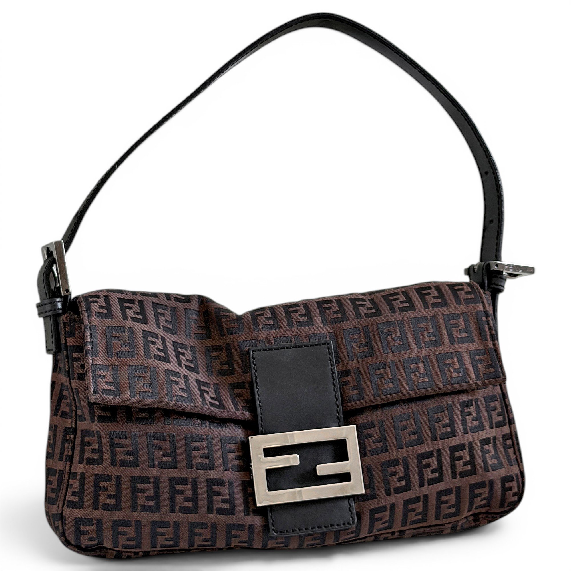 Baguette cloth handbag