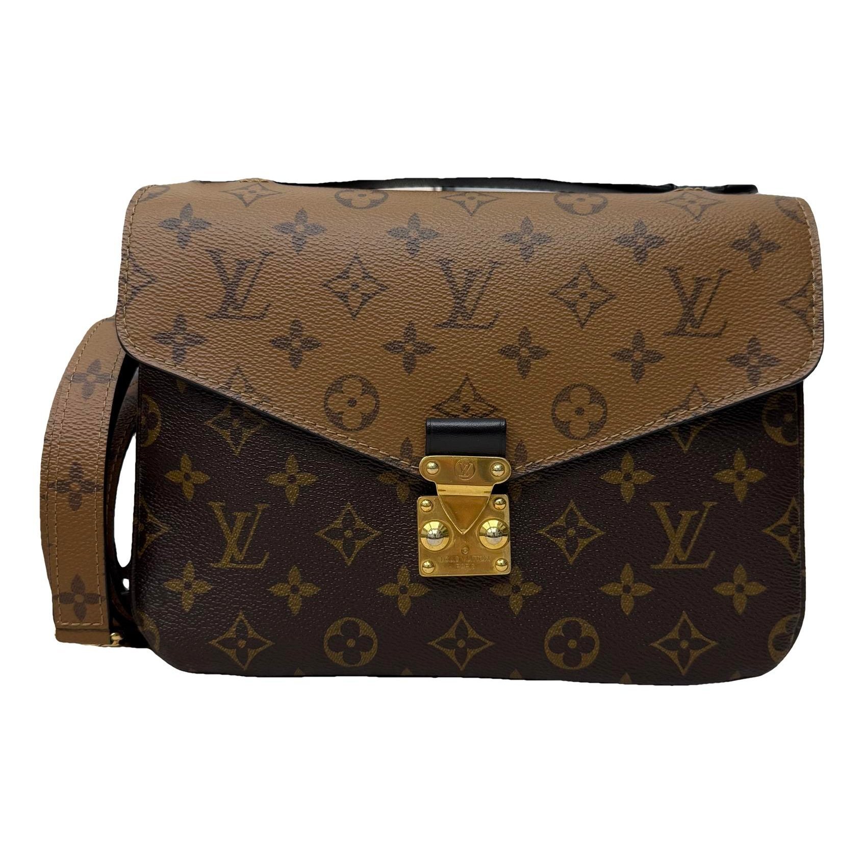 Metis leather handbag