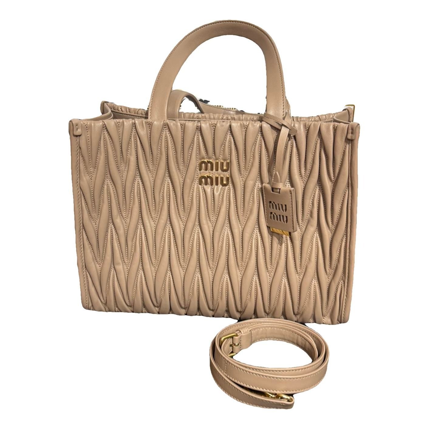 Matelassé leather handbag