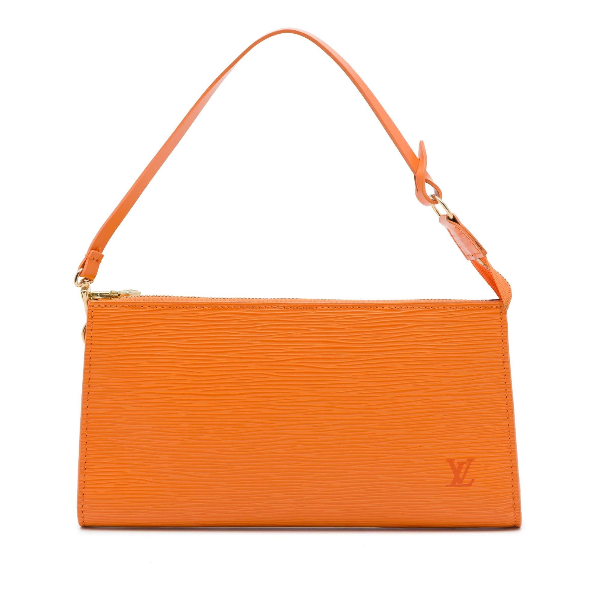Pochette Accessoire leather handbag