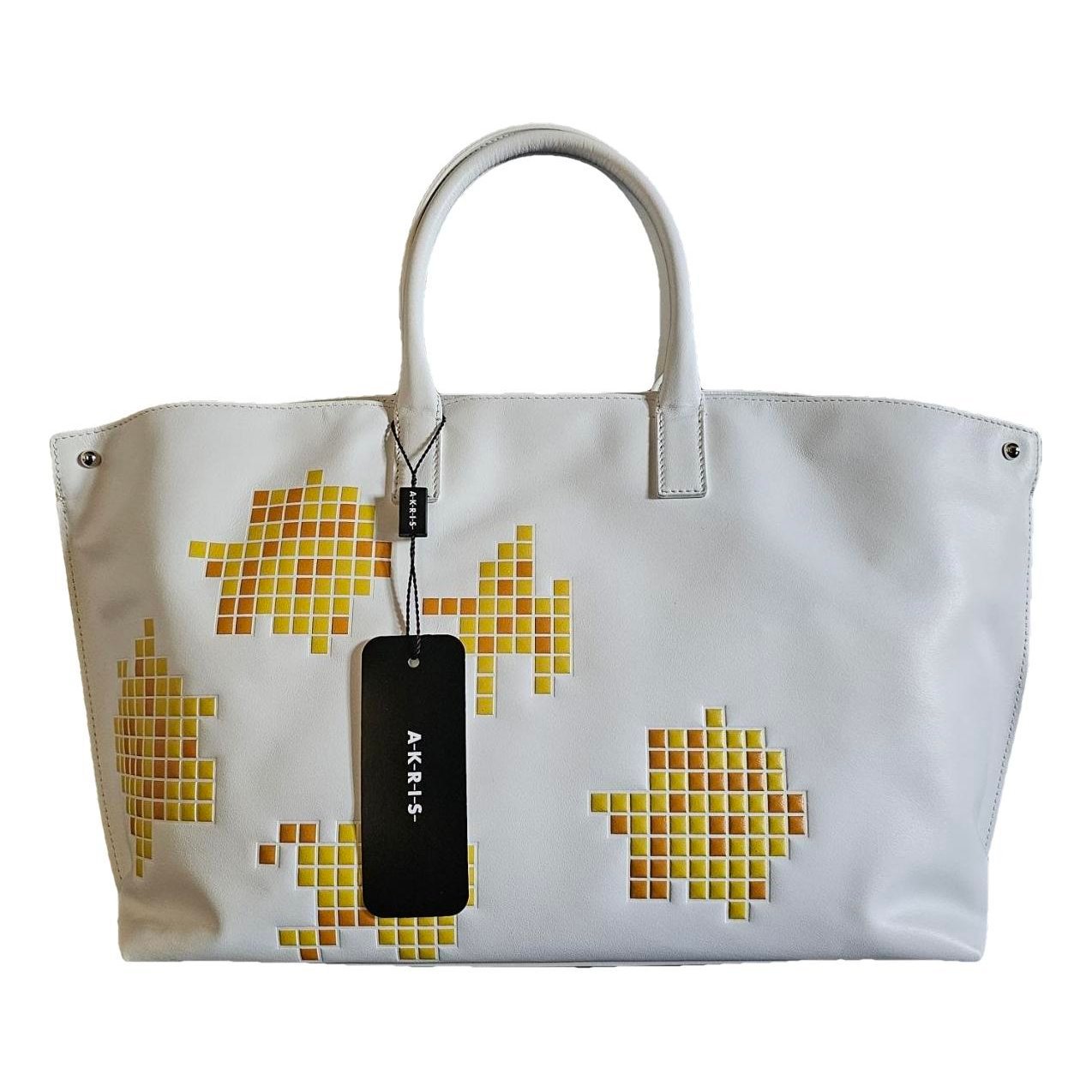Leather tote