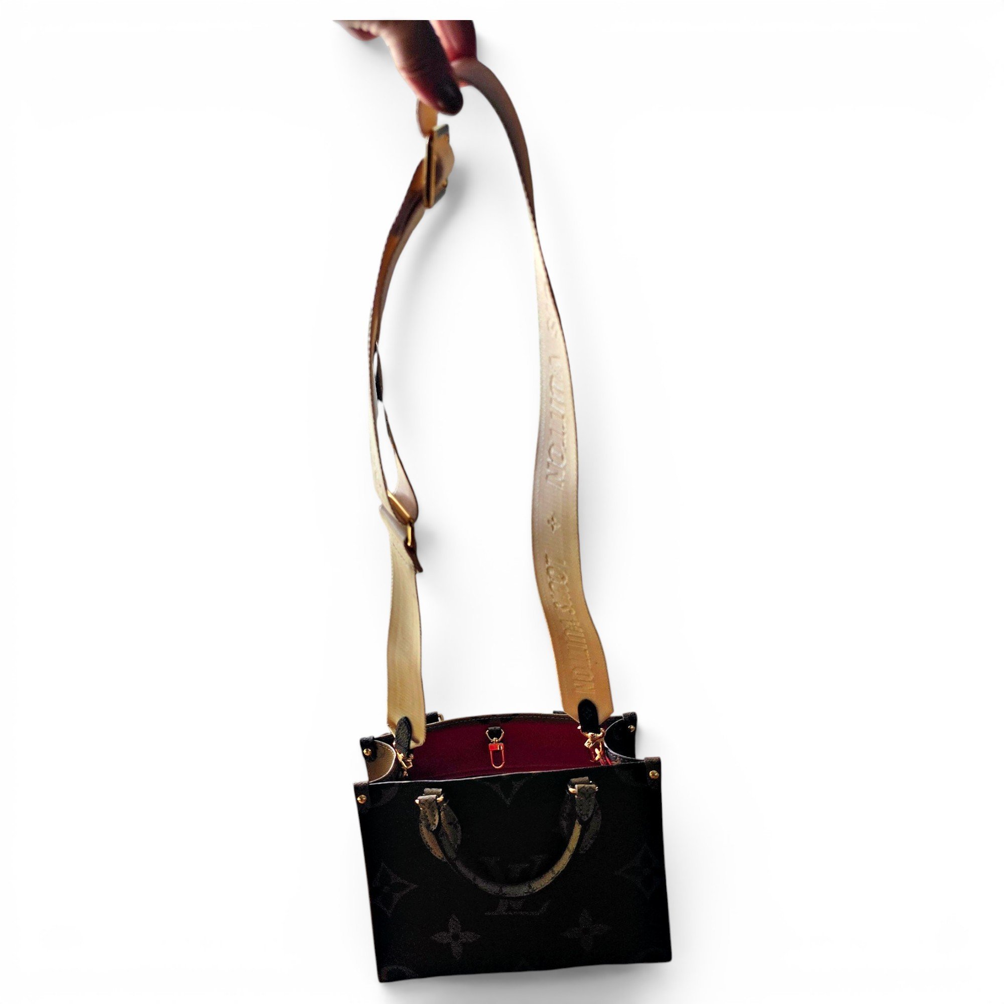Louis Vuitton Leather tote