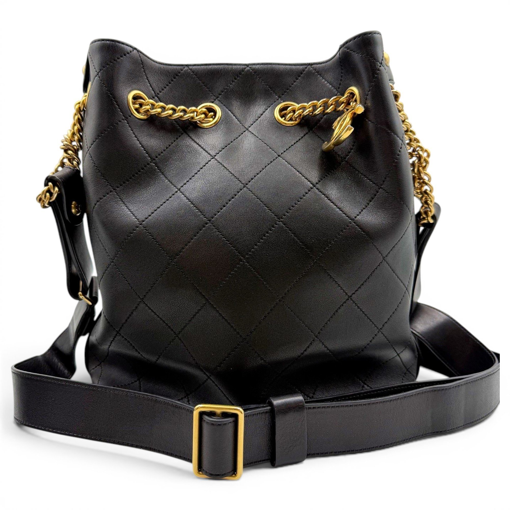 Gabrielle Bucket leather crossbody bag
