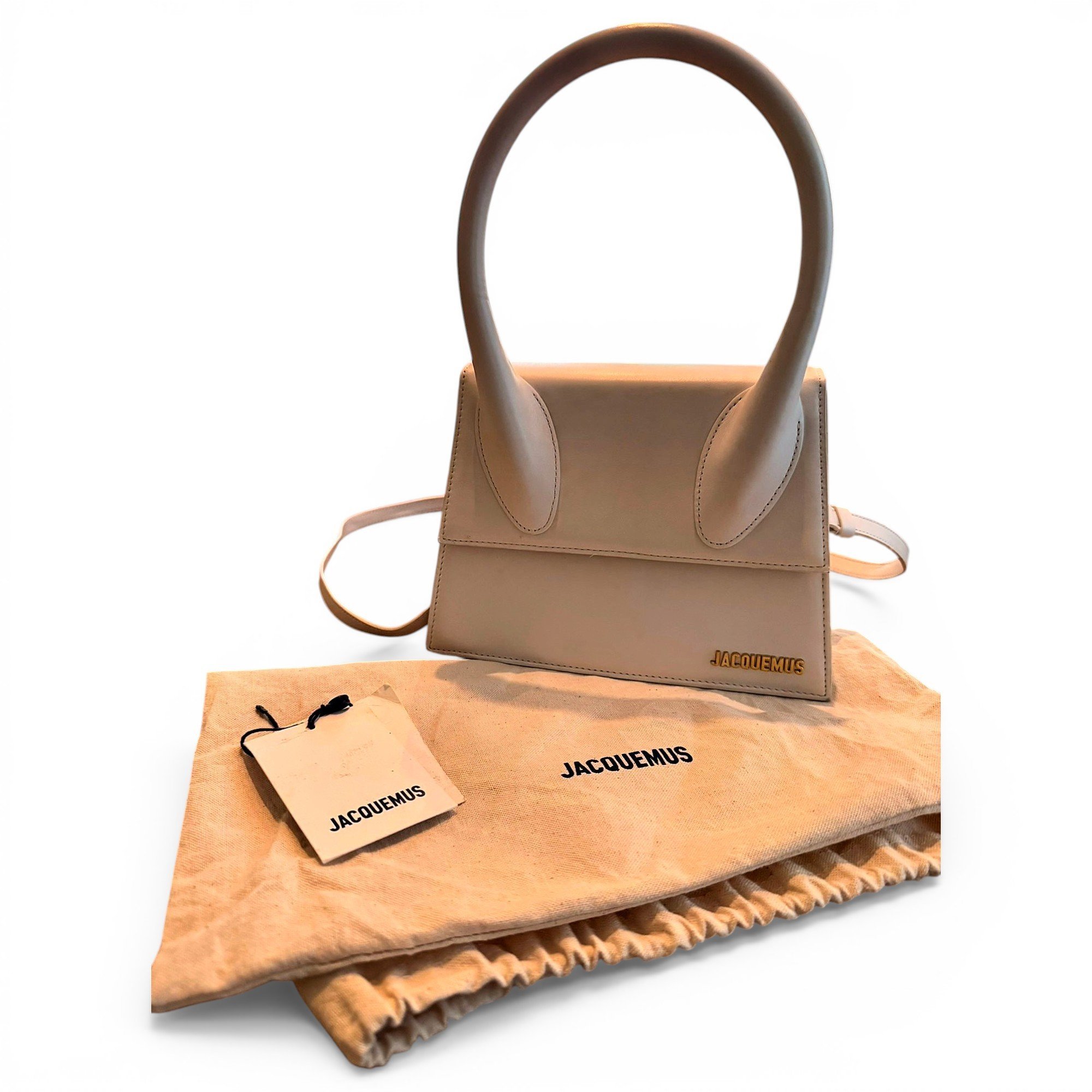 Le Grand Chiquito leather handbag