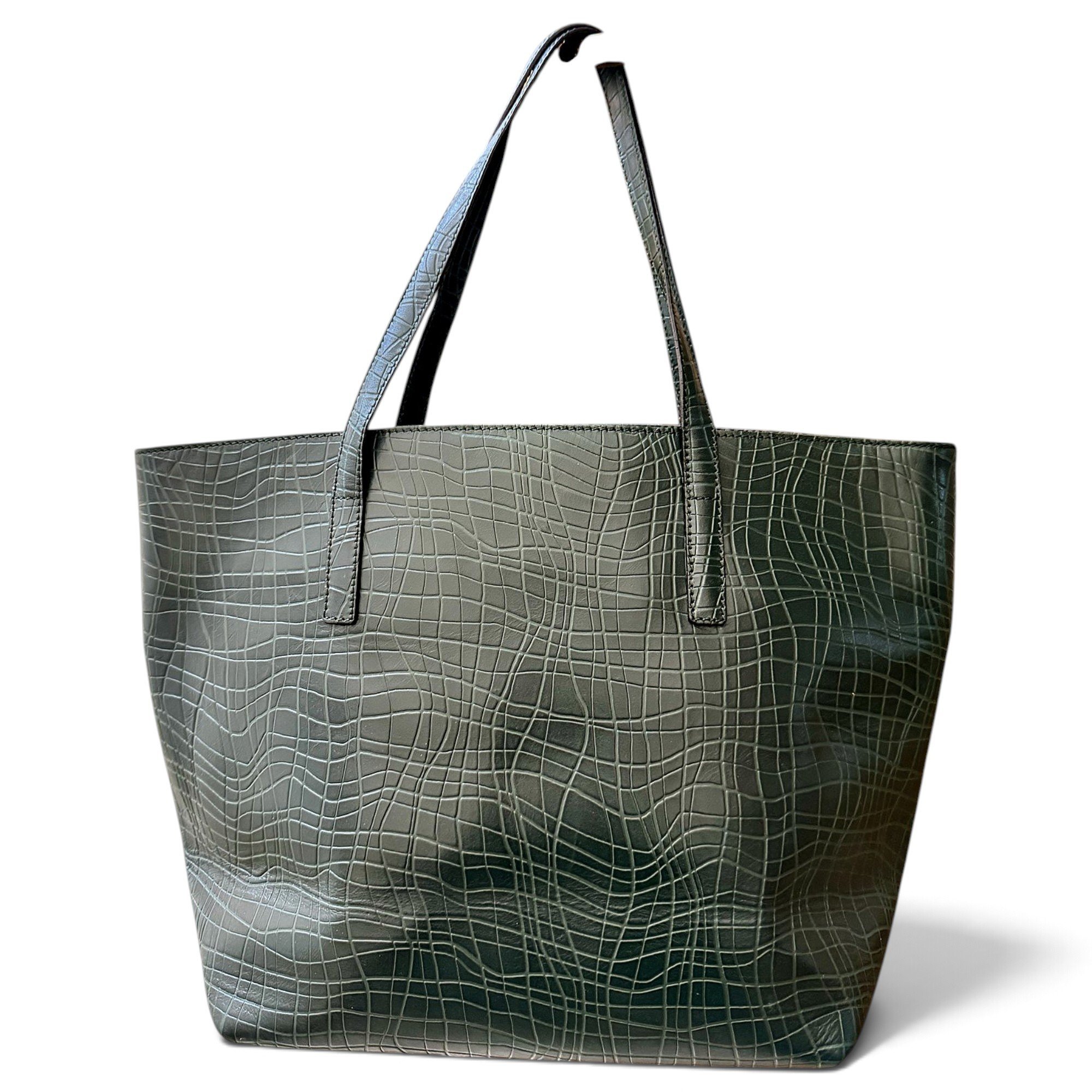 Leather tote