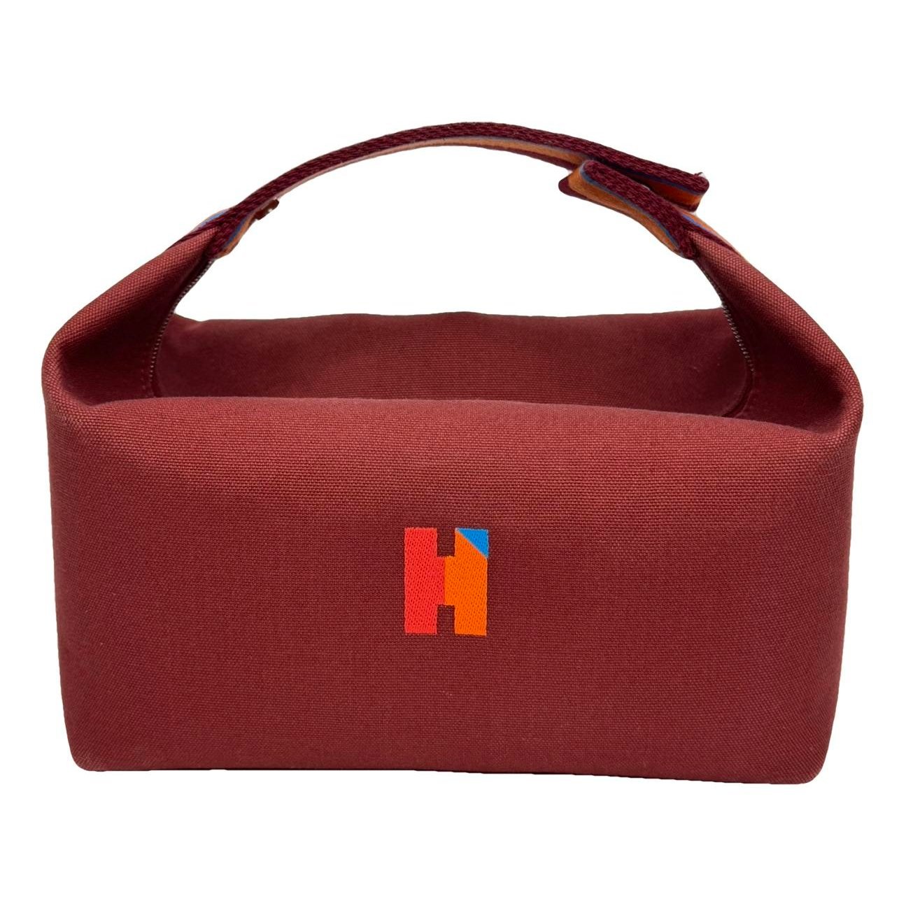 Bride à brac cloth vanity case