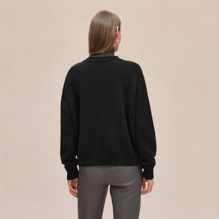 Noir Cashmere Long-sleeve Sweater