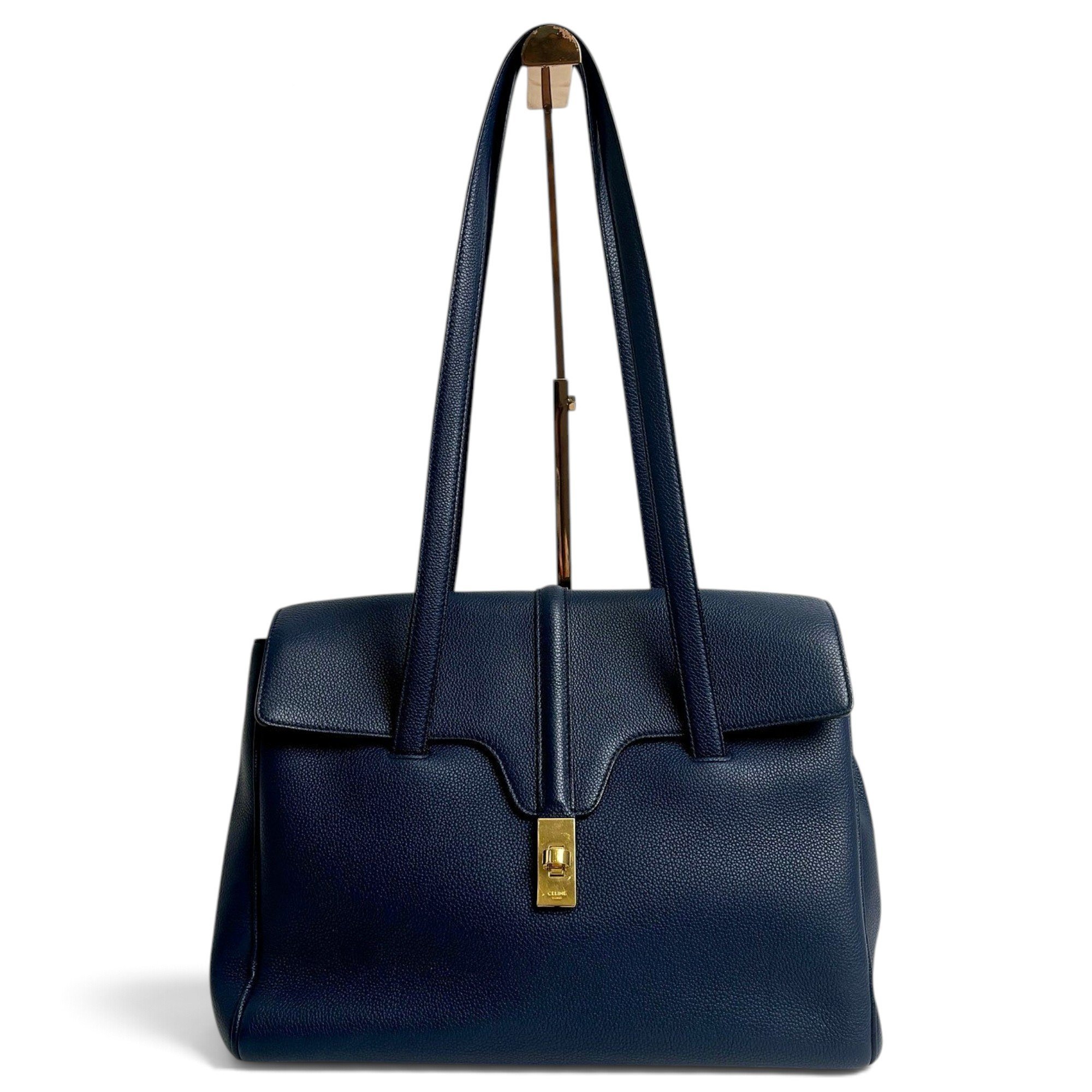 Sac 16 leather handbag