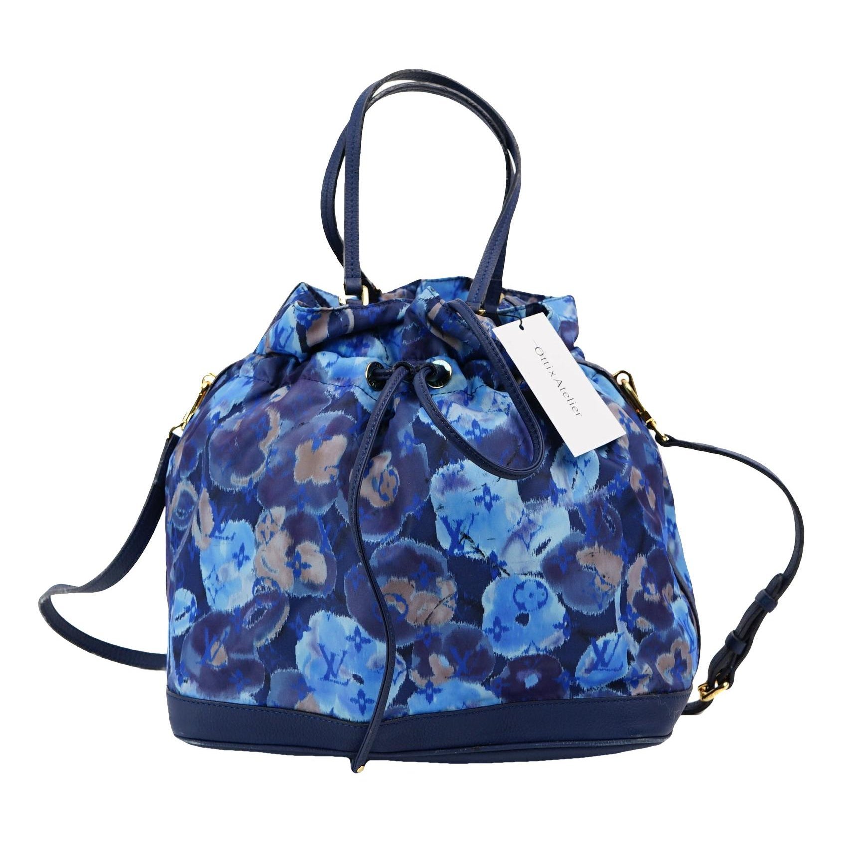 Noé leather handbag
