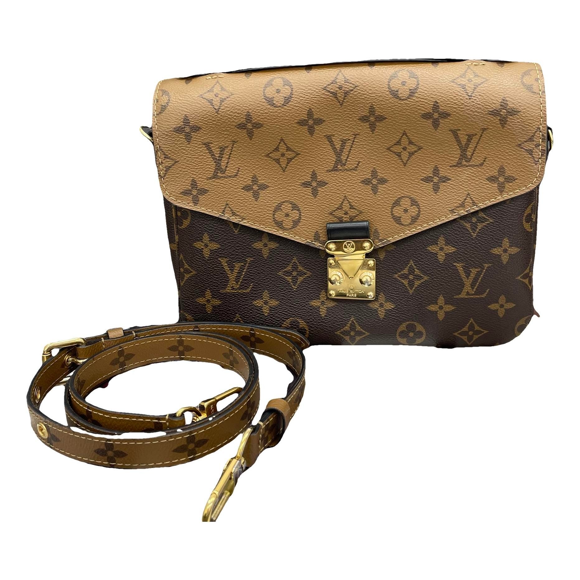 Metis leather handbag