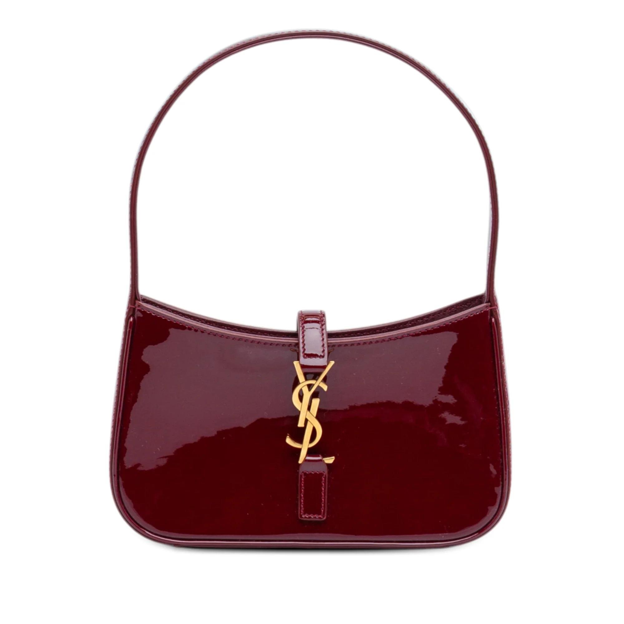 Le 5 à 7 patent leather handbag
