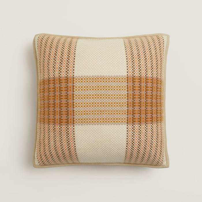 10 – Coquillage Bordage Pillow