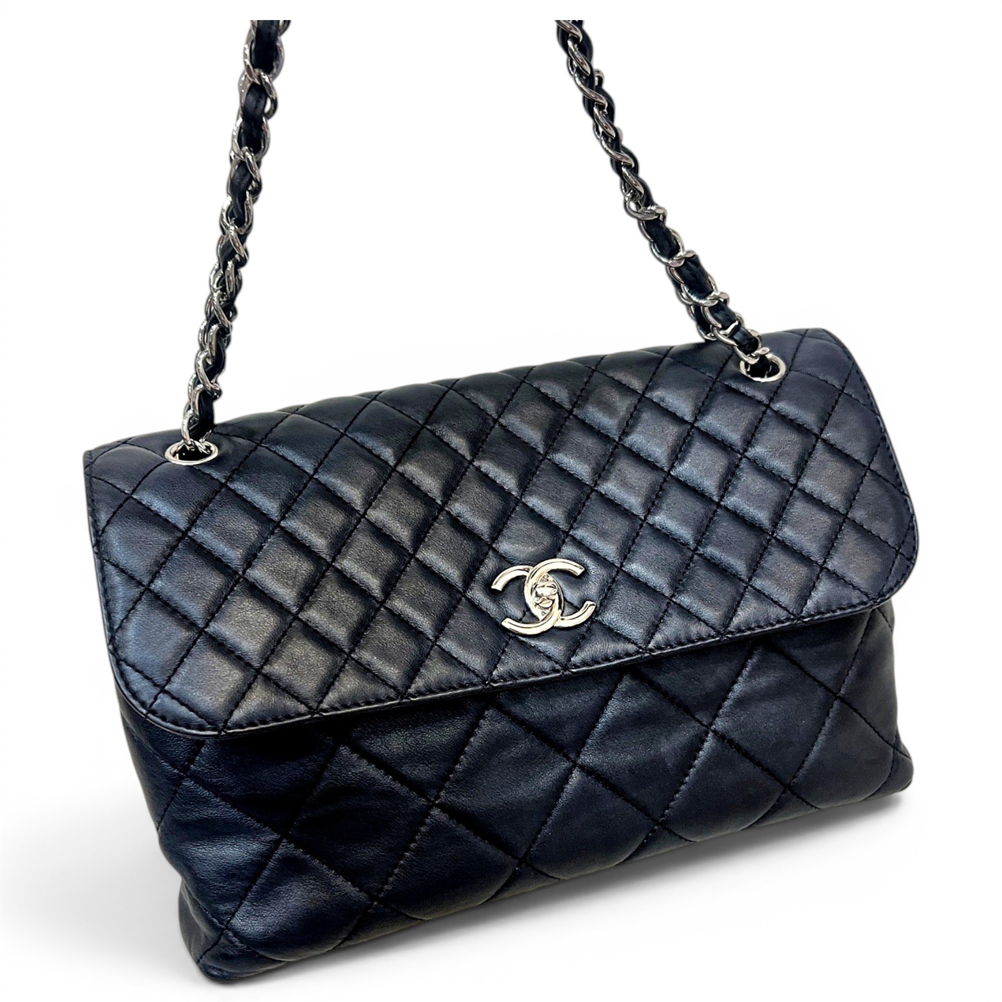 Wallet On Chain Timeless/Classique leather crossbody bag