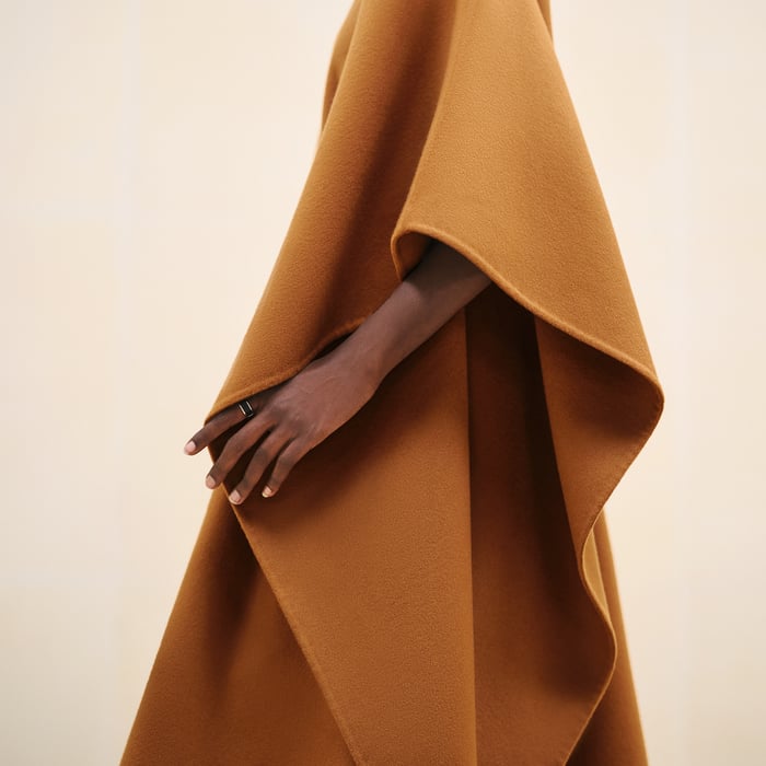 Marron Caramel Cashmere Opera Cape