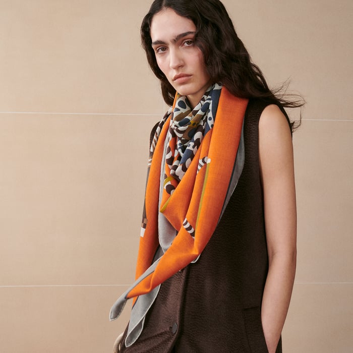 Montura De Gaucho Shawl 140