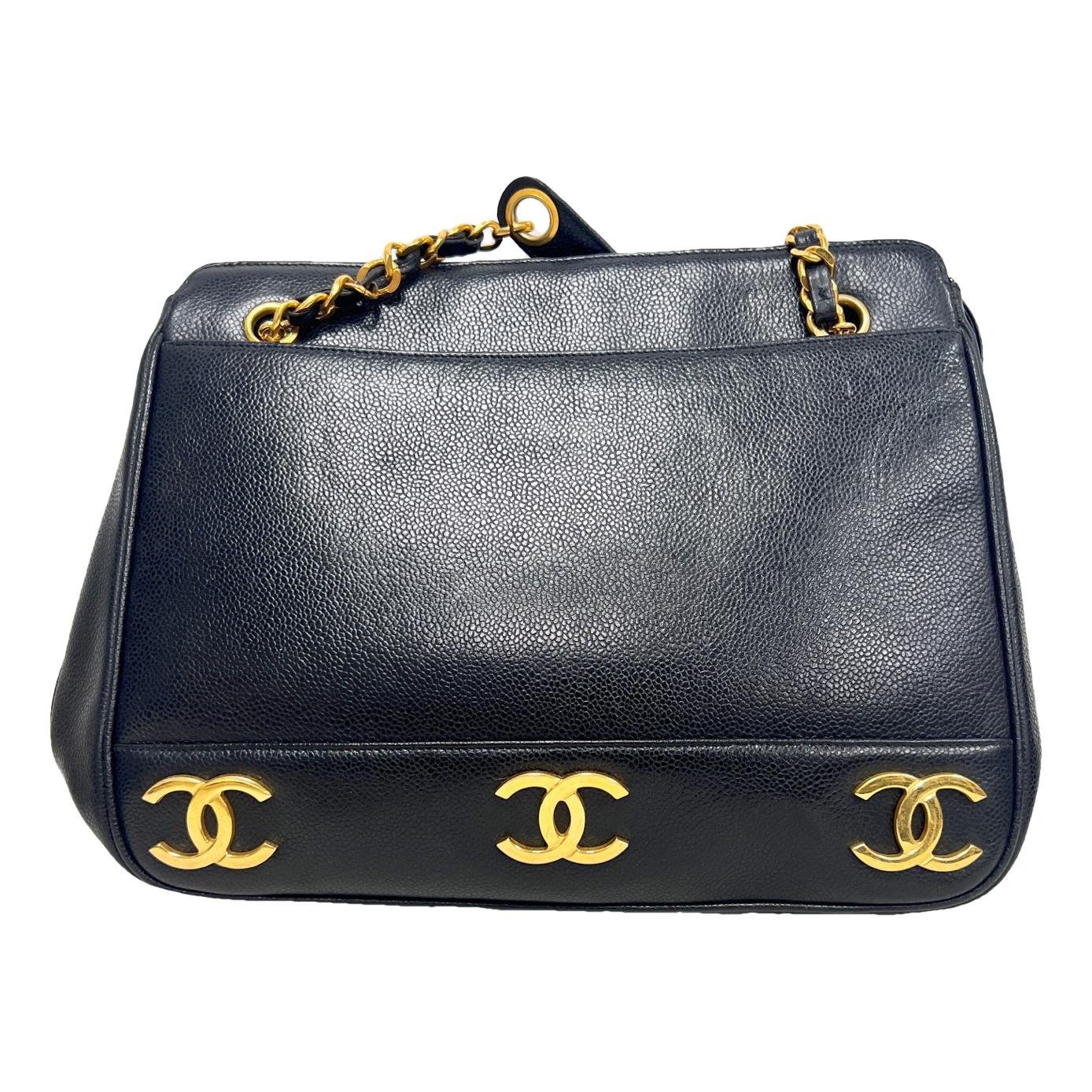 Chanel Leather bag