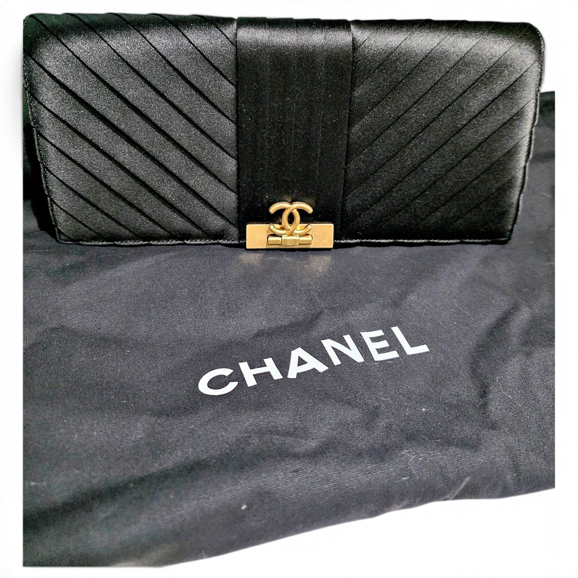 Silk clutch bag