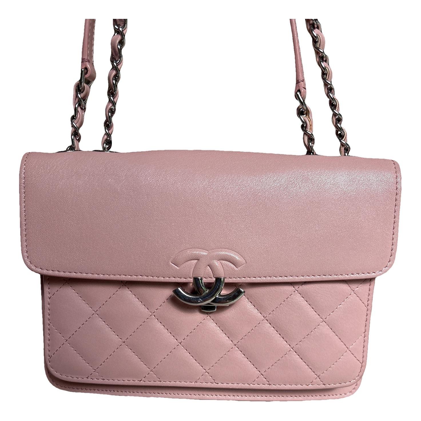 Chanel Leather clutch bag