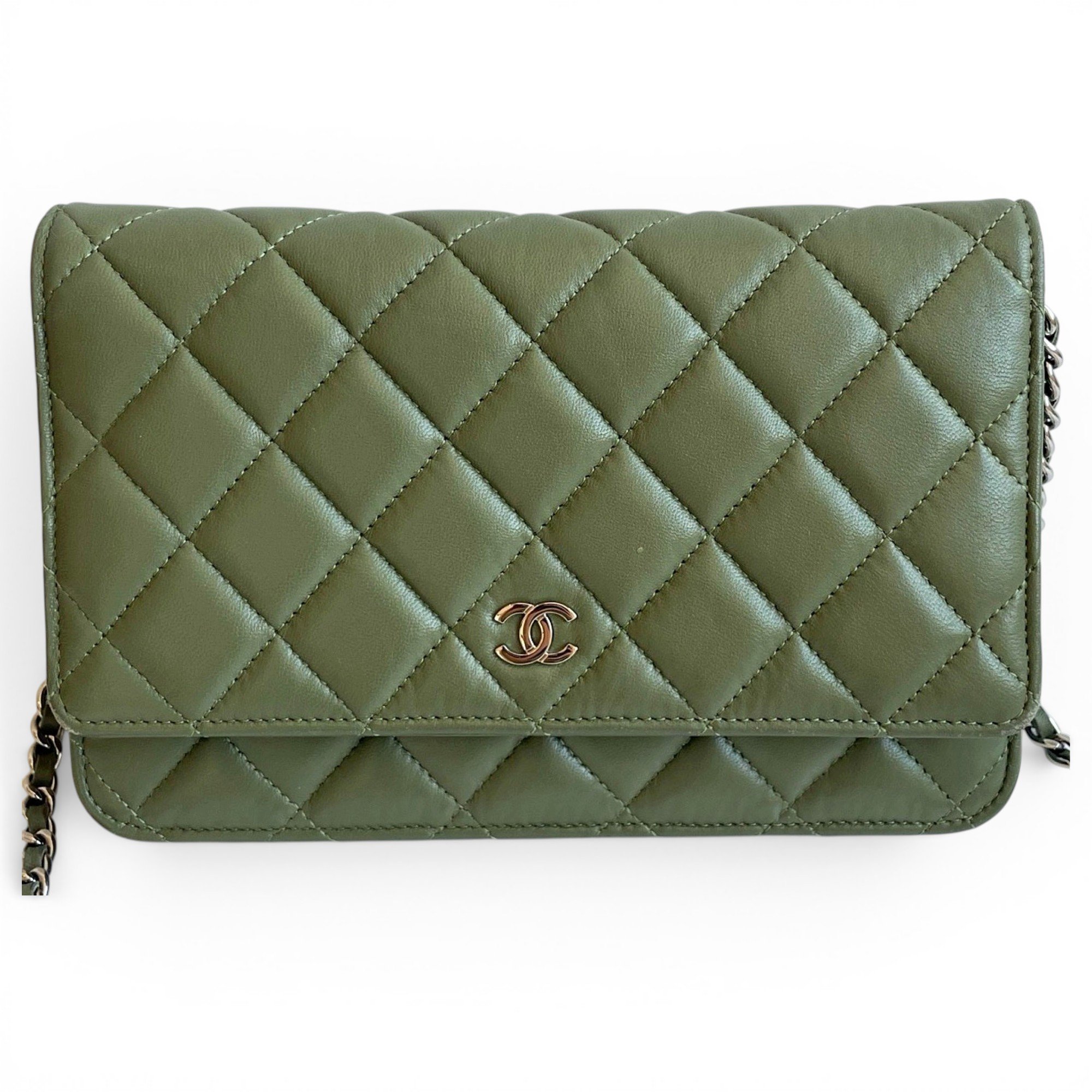 Wallet On Chain leather crossbody bag
