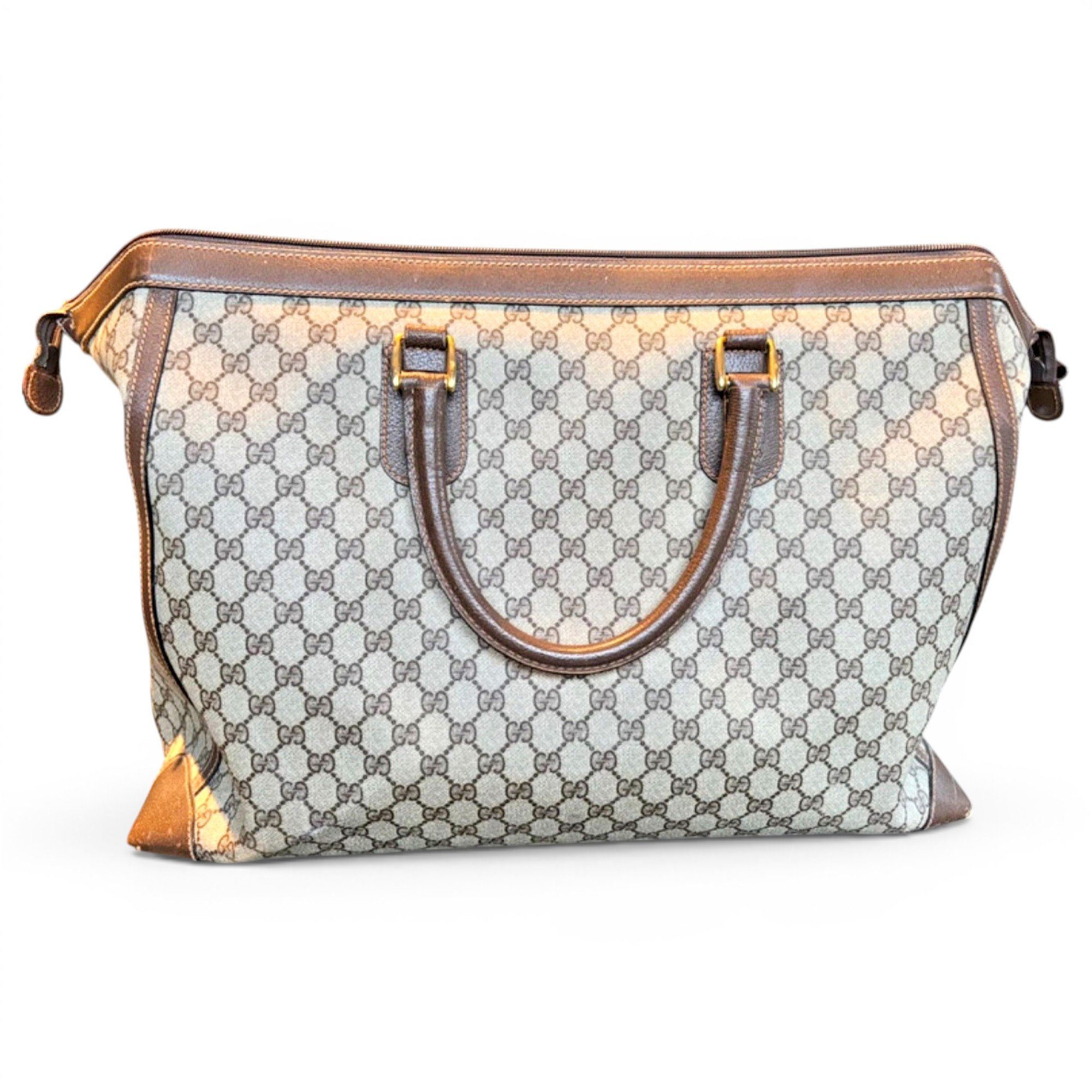 Leather travel bag