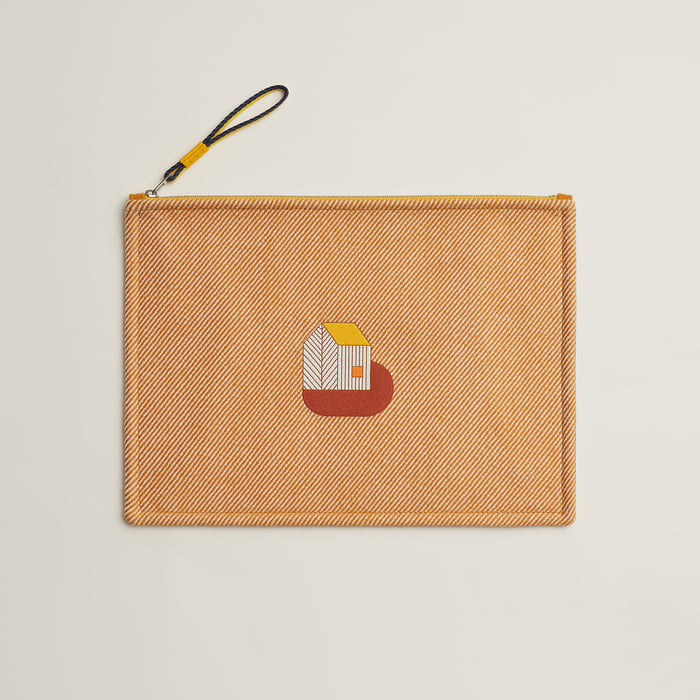 Ambre Les Cabanes Case