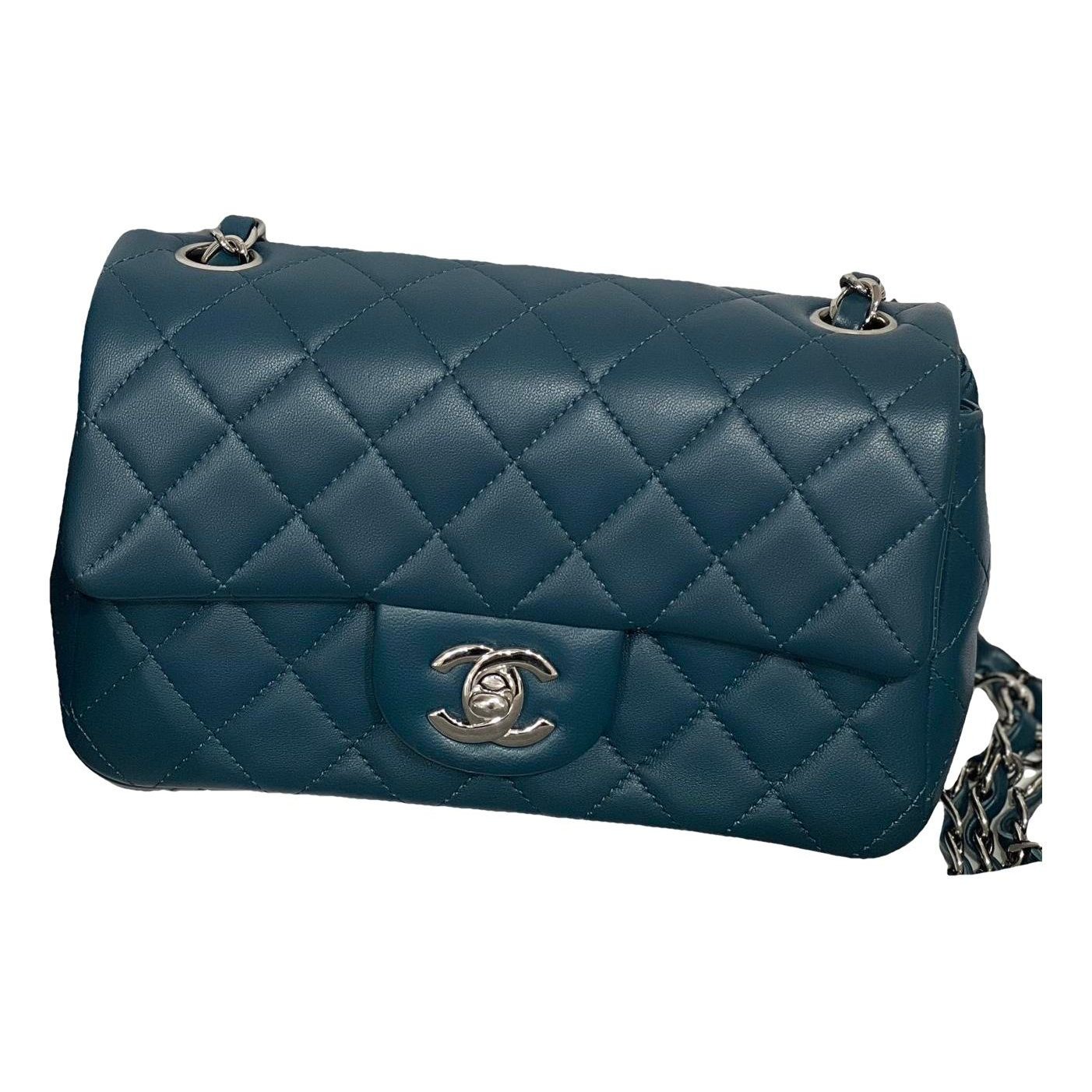 Timeless/Classique leather crossbody bag