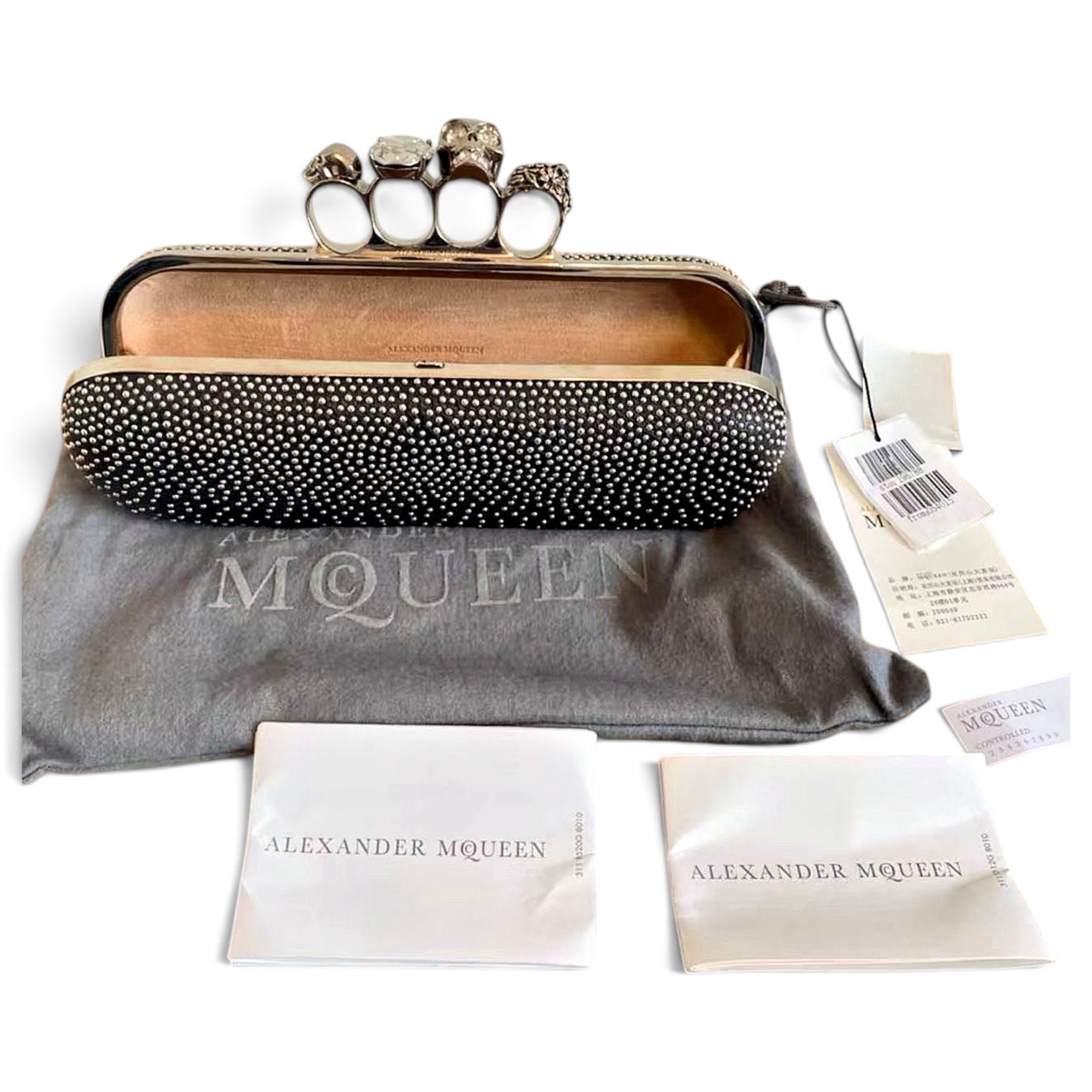 Knuckle clutch bag