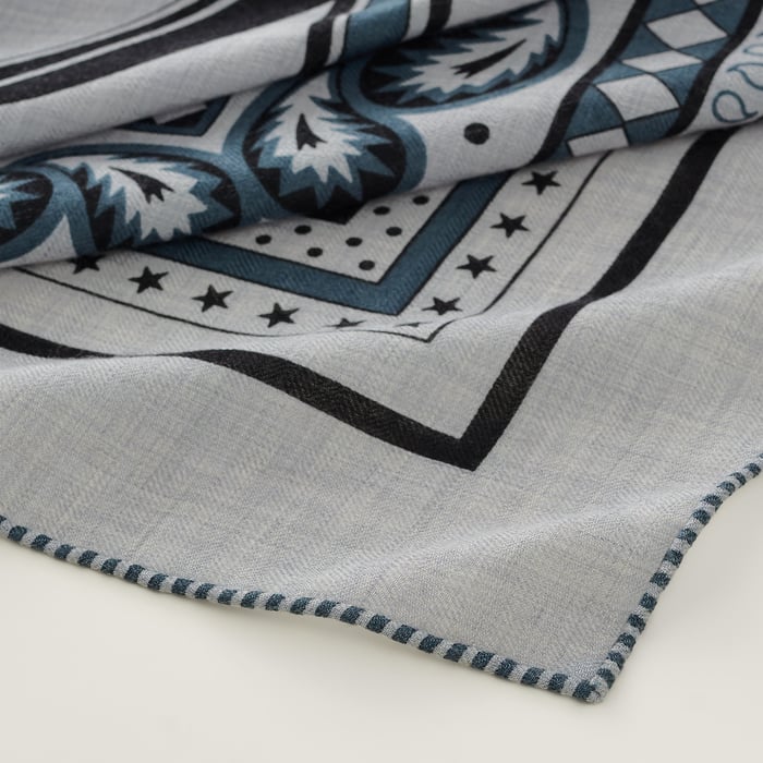 Les Roues De Phaeton Bandana Shawl 140