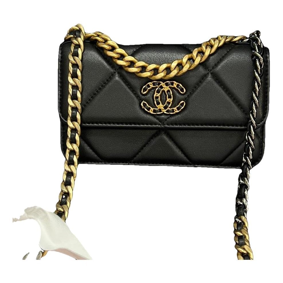 Wallet On Chain Chanel 19 leather handbag