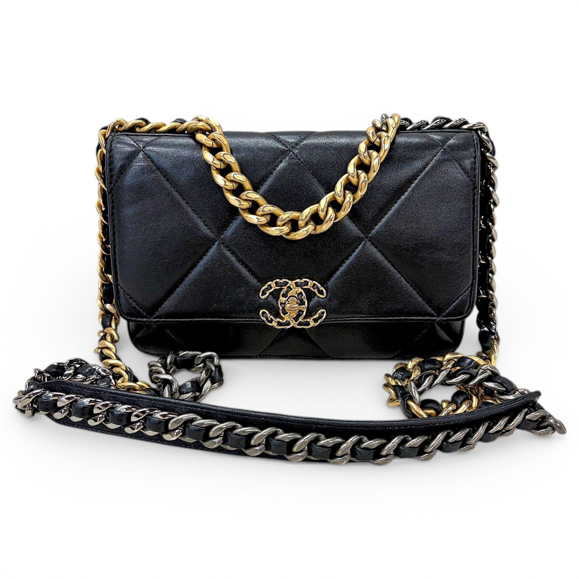 Wallet On Chain Chanel 19 leather handbag