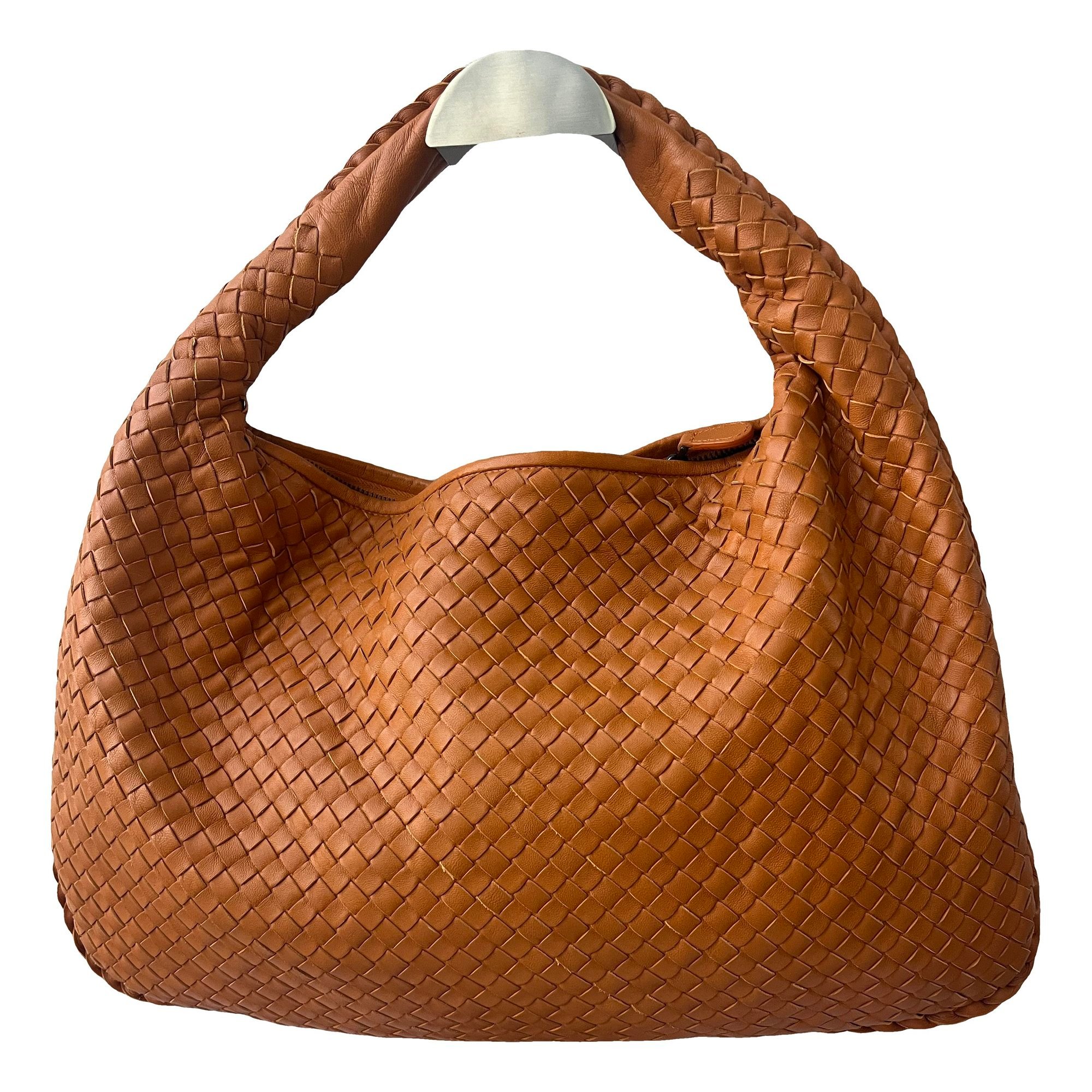 Veneta leather handbag