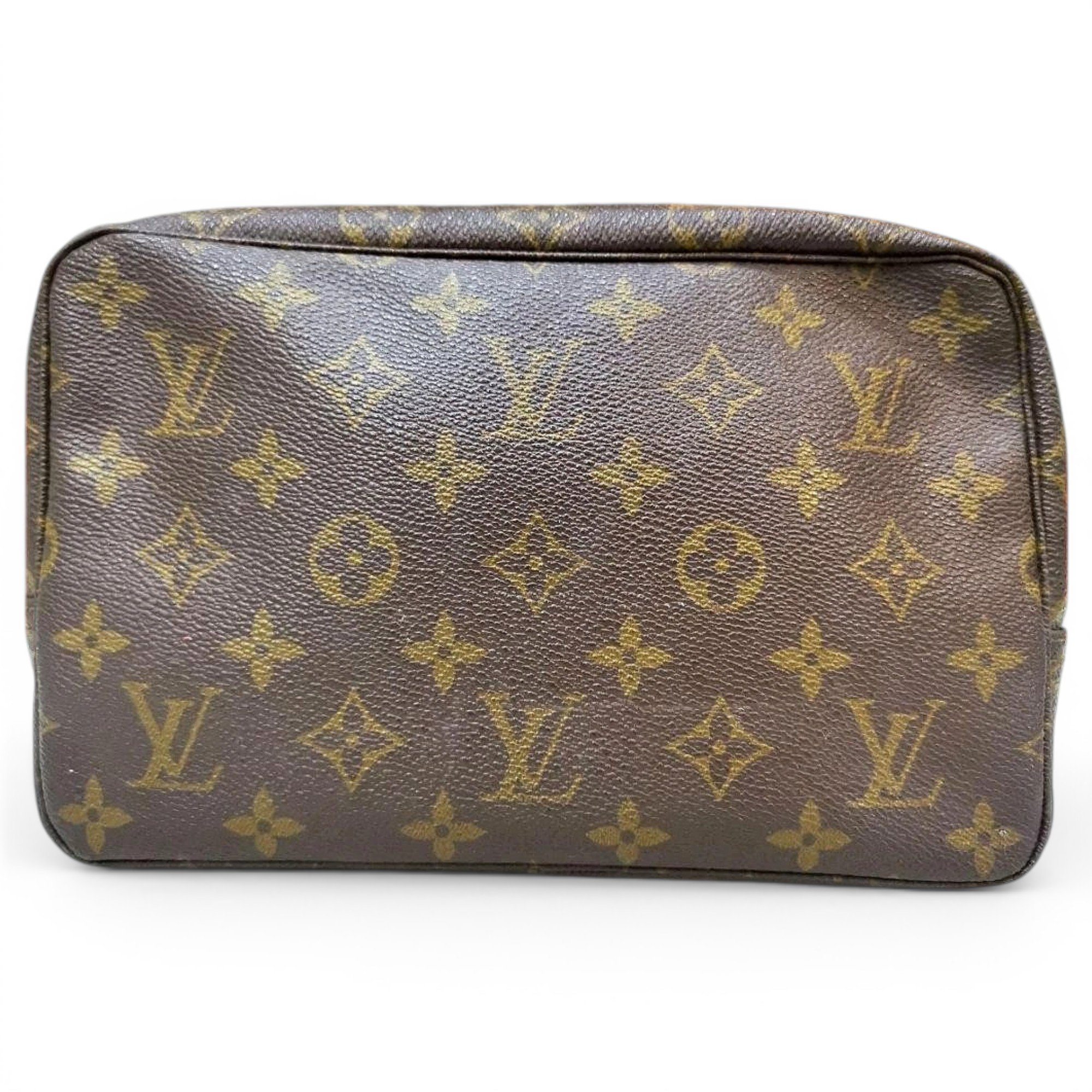 Leather clutch bag