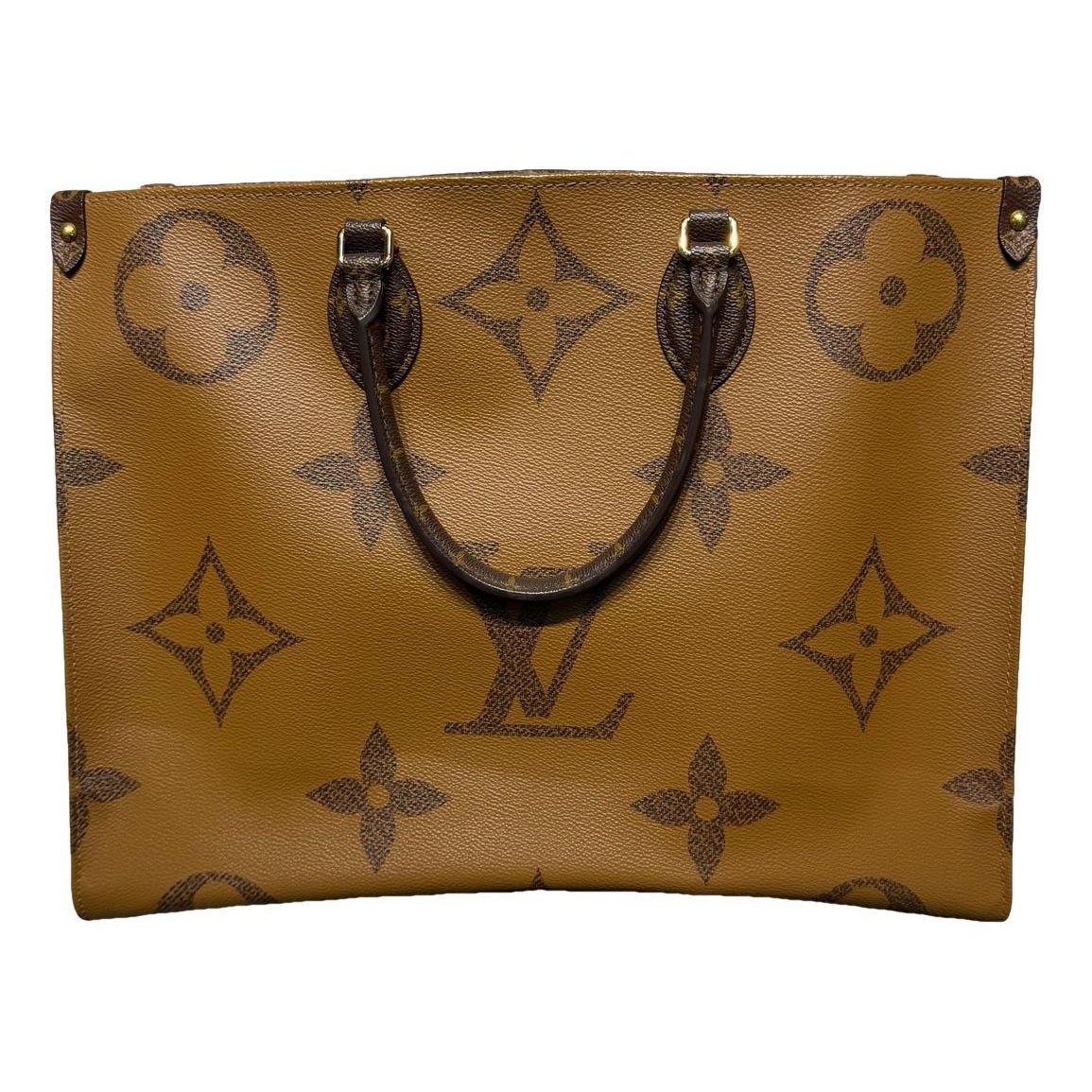 Onthego leather handbag