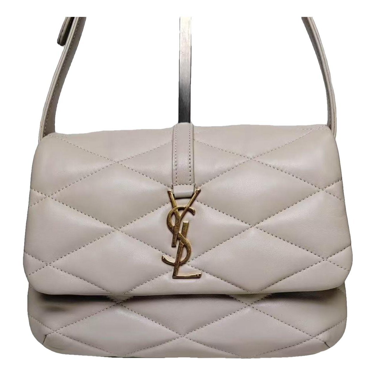 Le 57 leather handbag