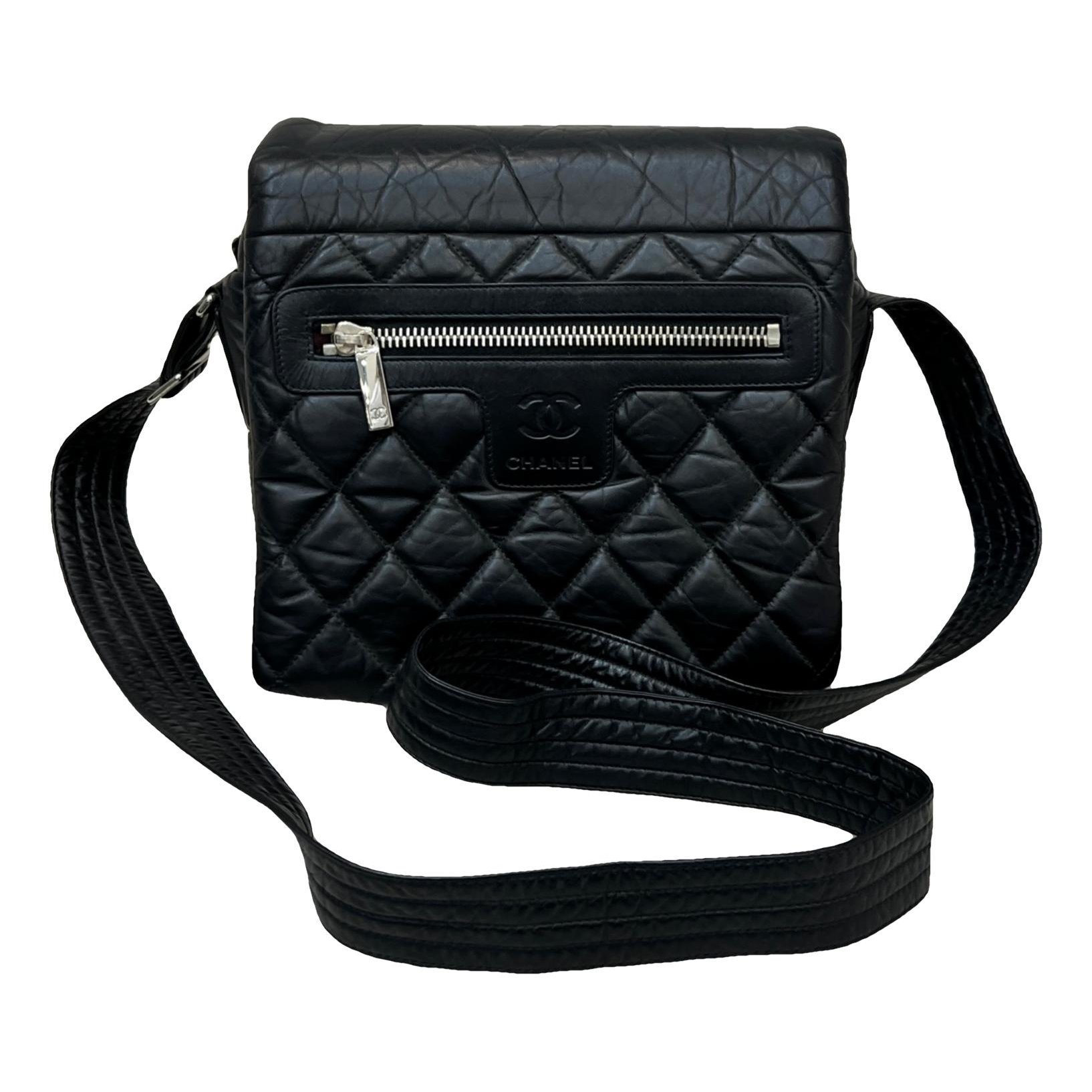 Cocoon leather handbag