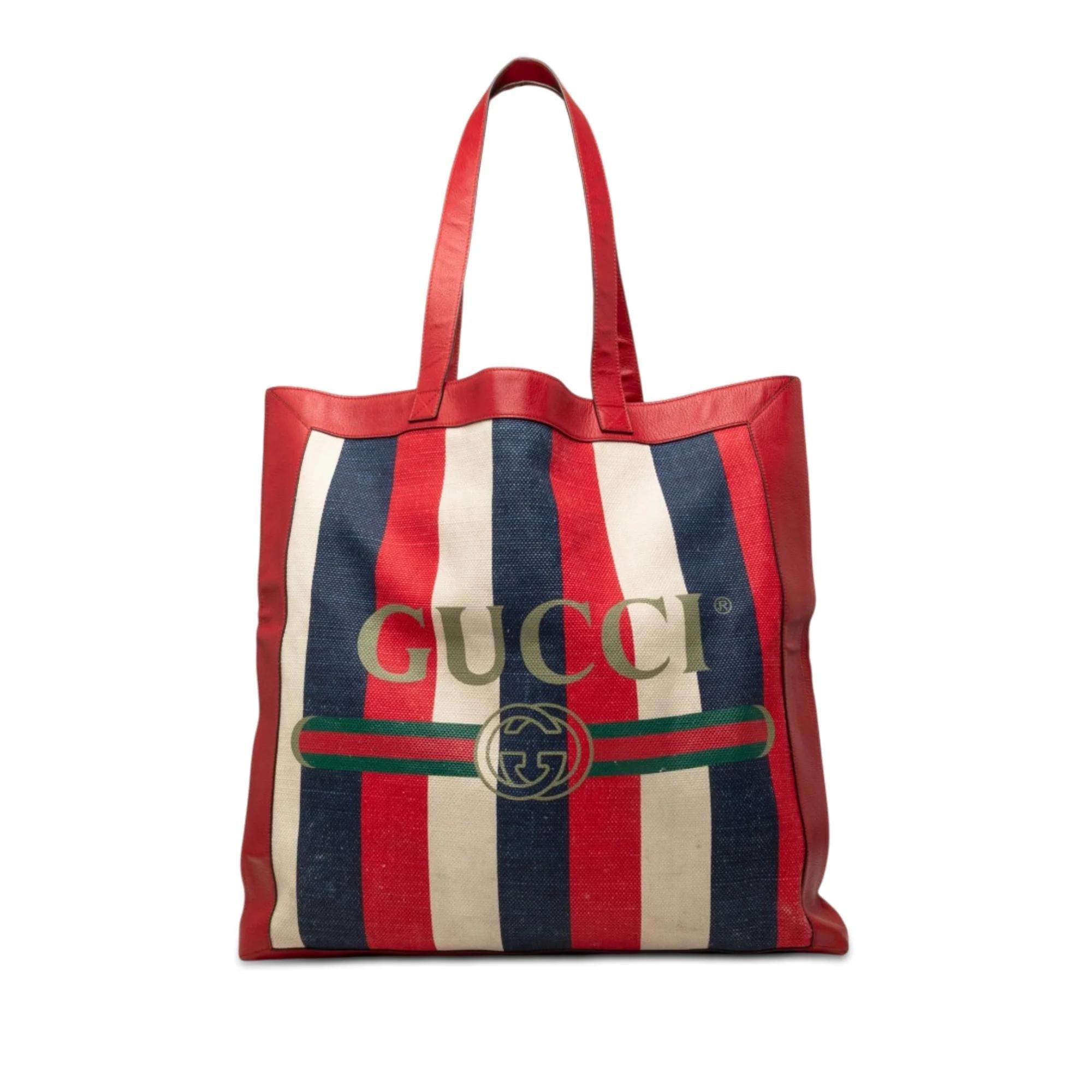 Gucci B leather handbag