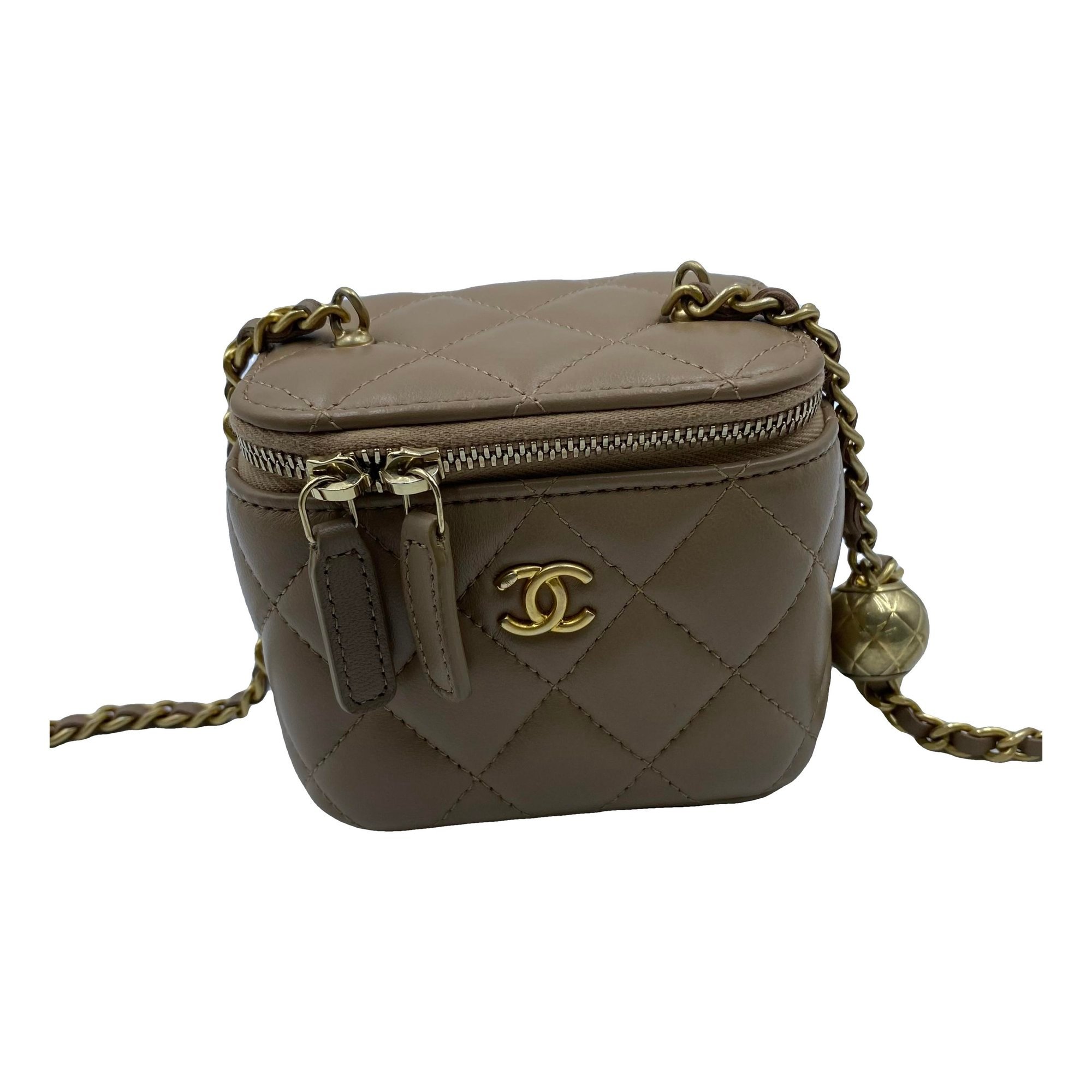 Trendy CC Vanity leather handbag