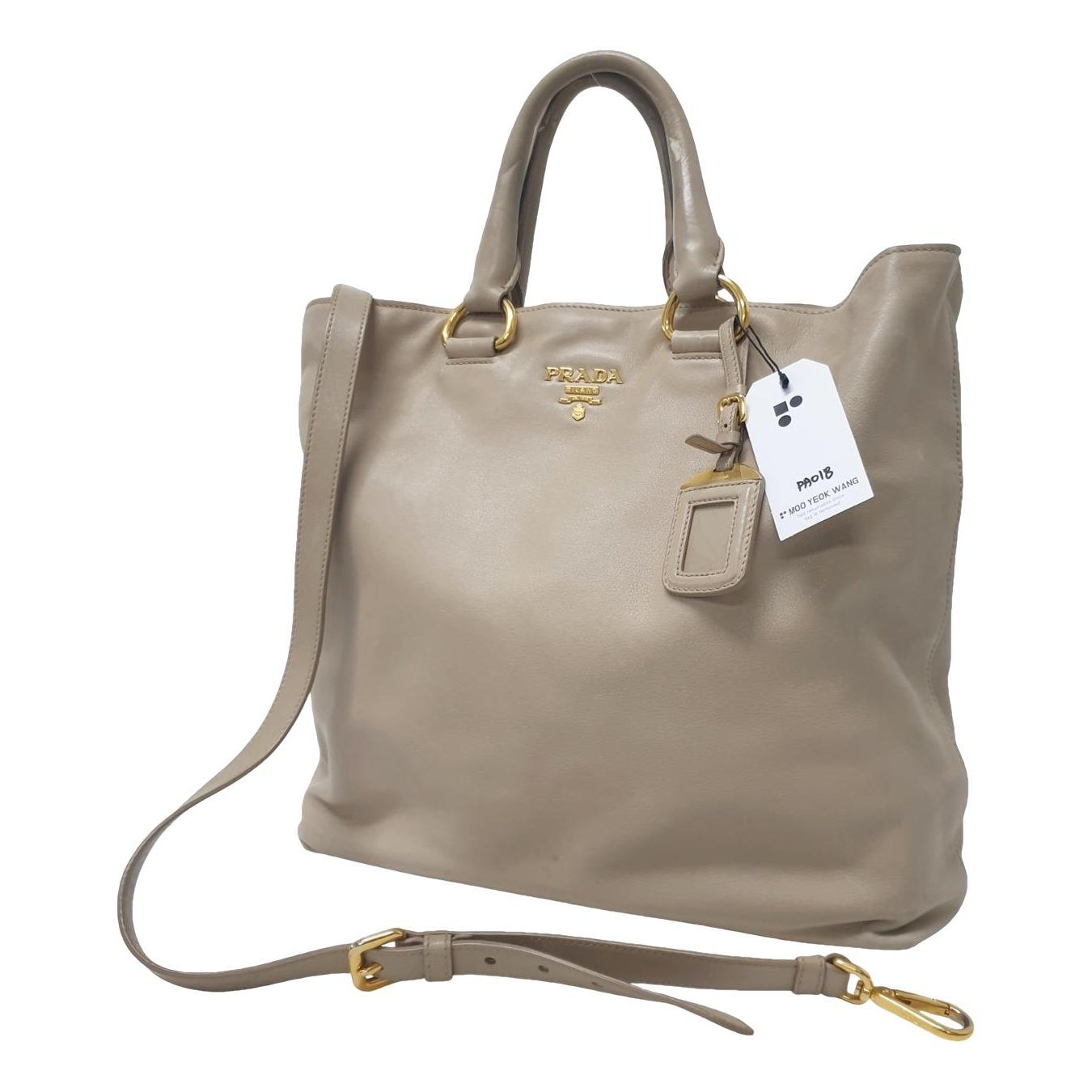 Leather handbag