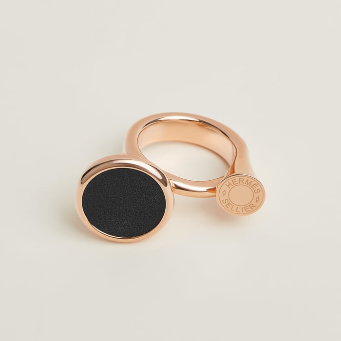 Noir Cor Ring