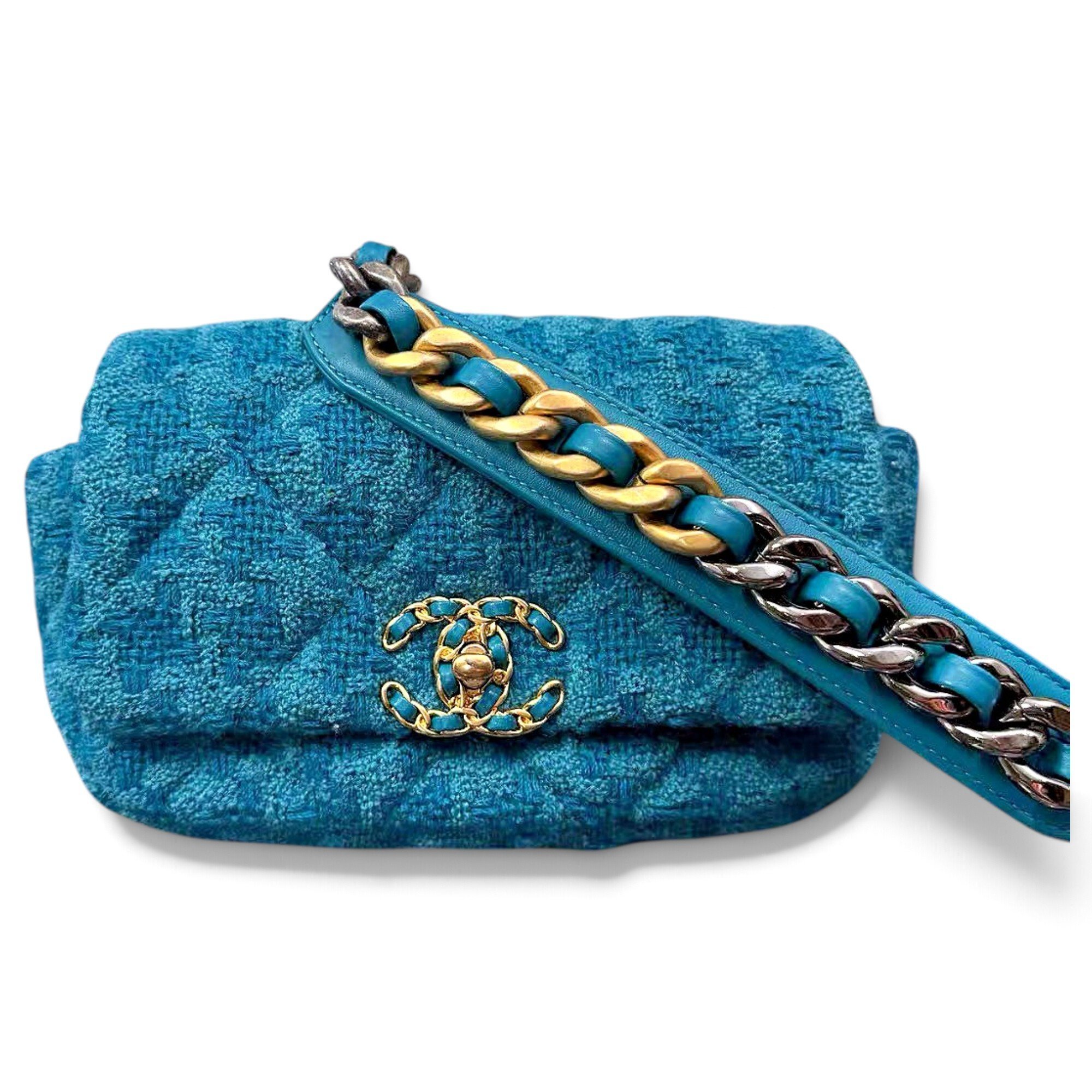 Chanel 19 cloth handbag