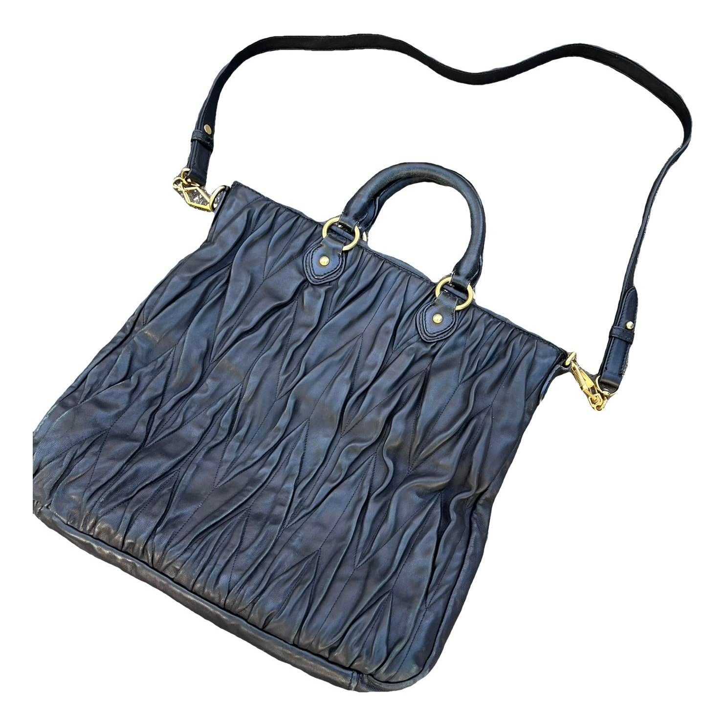 Leather handbag