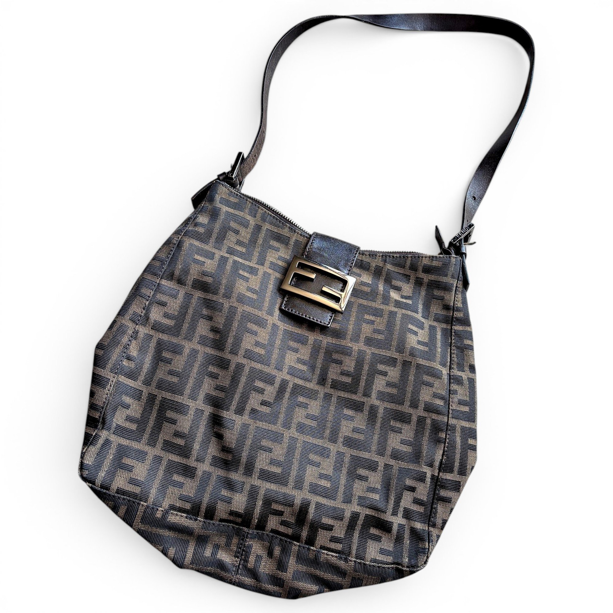 Baguette cloth handbag