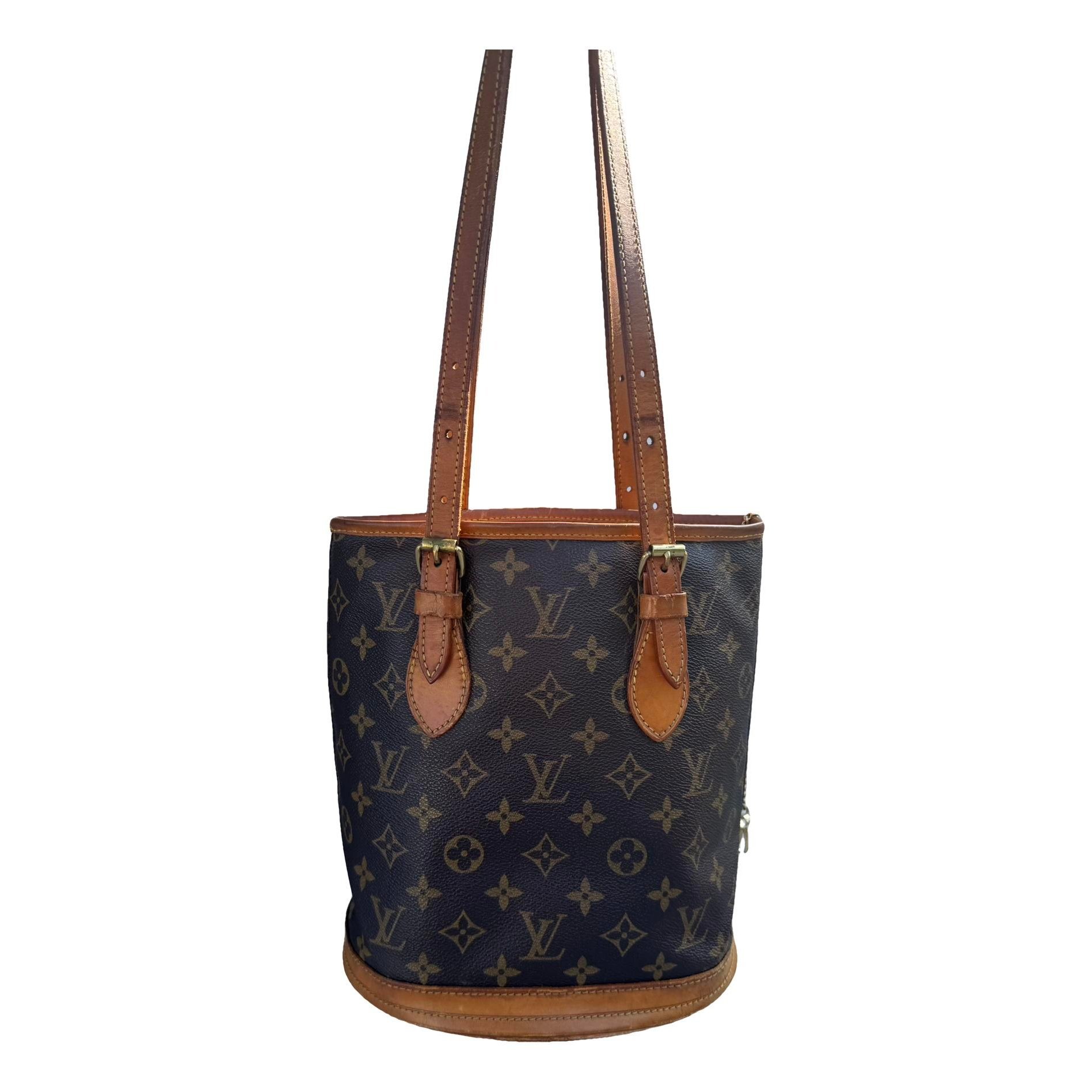 Bucket leather handbag