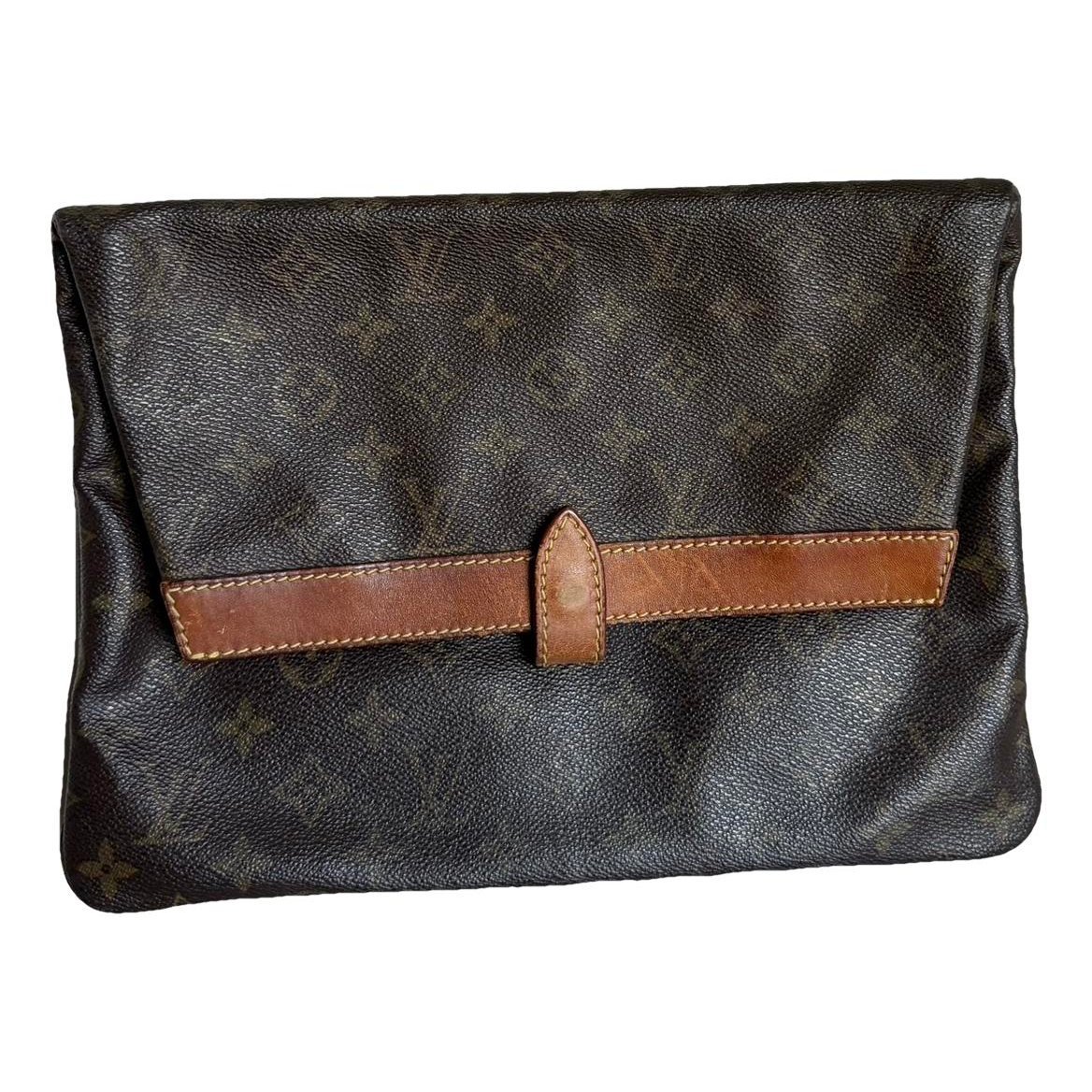 Leather clutch bag